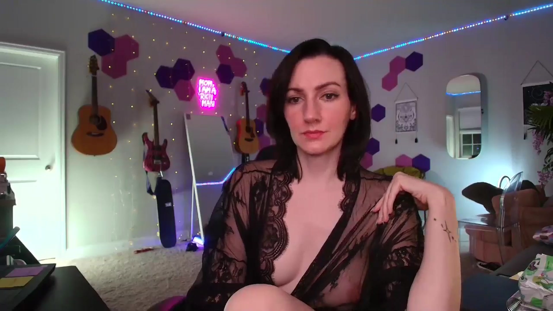 Gallery image thumbnail from MeredithBae's myfreecams stream on, 06/28/2025, 05:57 image 4 of 20