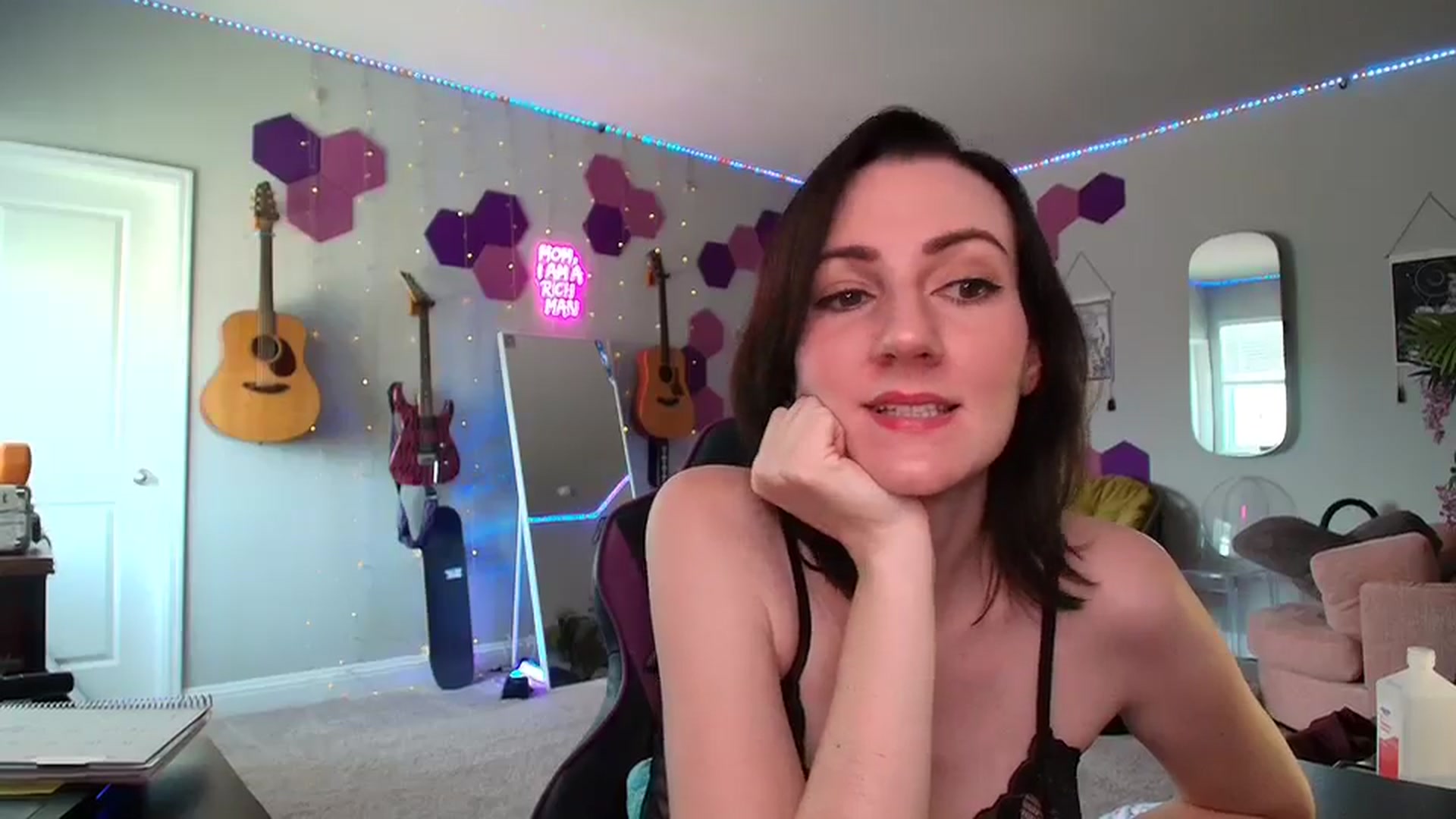 Gallery image thumbnail from MeredithBae's myfreecams stream on, 07/02/2025, 21:12 image 19 of 20