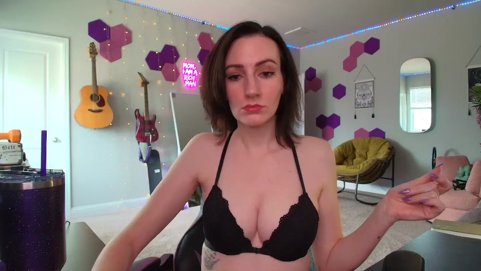Gallery image thumbnail from MeredithBae's myfreecams stream on, 07/26/2025, 20:39 image 9 of 20