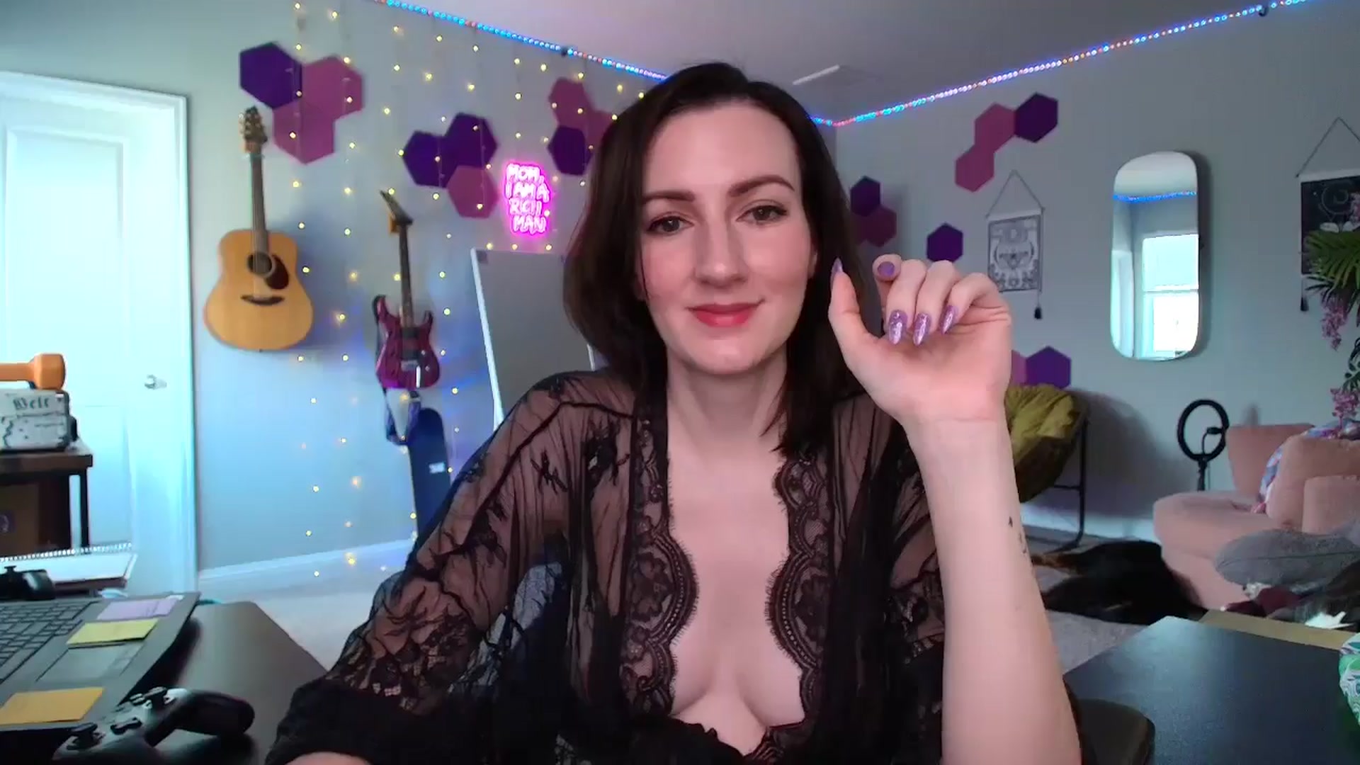 Gallery image thumbnail from MeredithBae's myfreecams stream on, 08/05/2025, 23:45 image 5 of 20