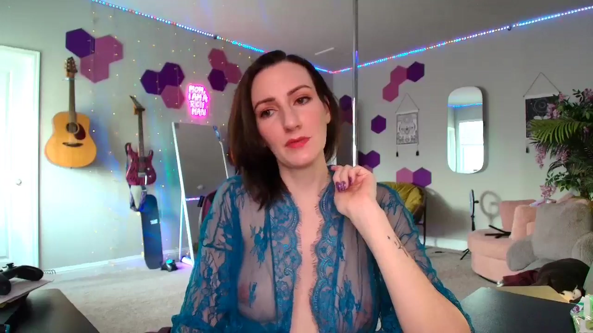Gallery image thumbnail from MeredithBae's myfreecams stream on, 08/18/2025, 20:23 image 8 of 20