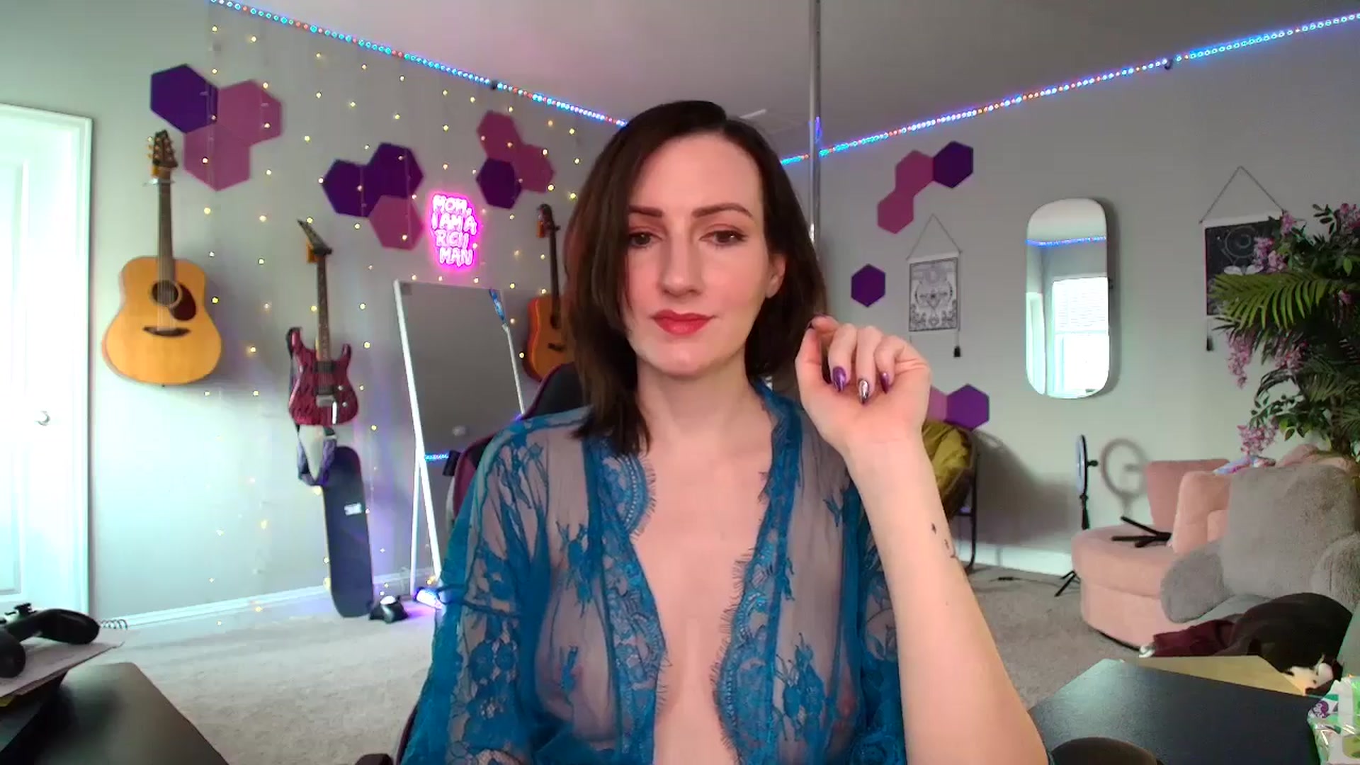 Gallery image thumbnail from MeredithBae's myfreecams stream on, 08/18/2025, 20:23 image 2 of 20