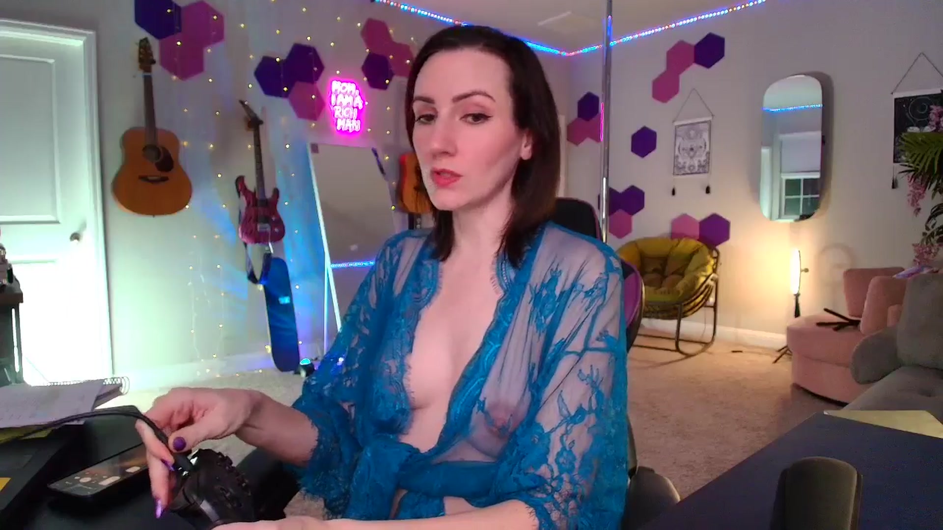 Gallery image thumbnail from MeredithBae's myfreecams stream on, 08/19/2025, 04:23 image 11 of 20