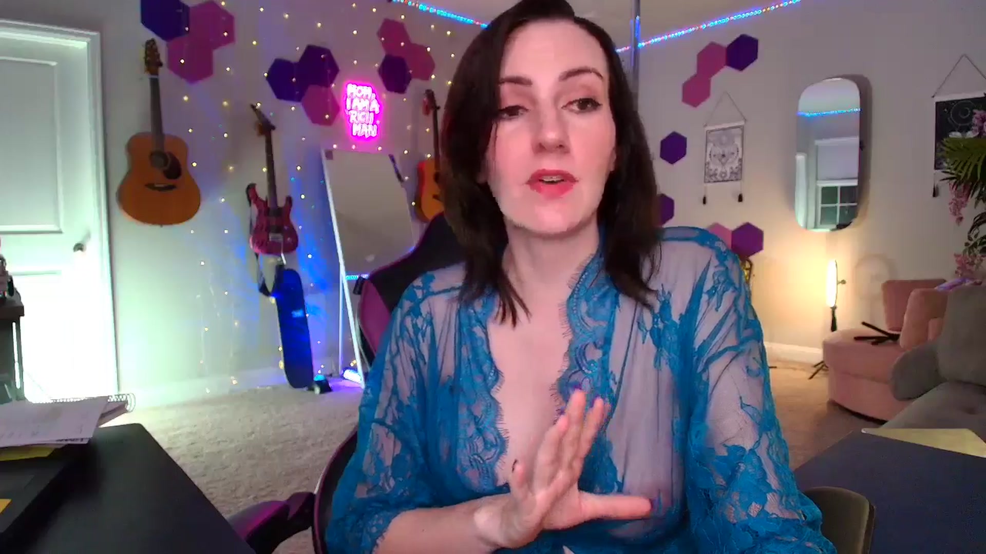 Gallery image thumbnail from MeredithBae's myfreecams stream on, 08/19/2025, 04:23 image 15 of 20