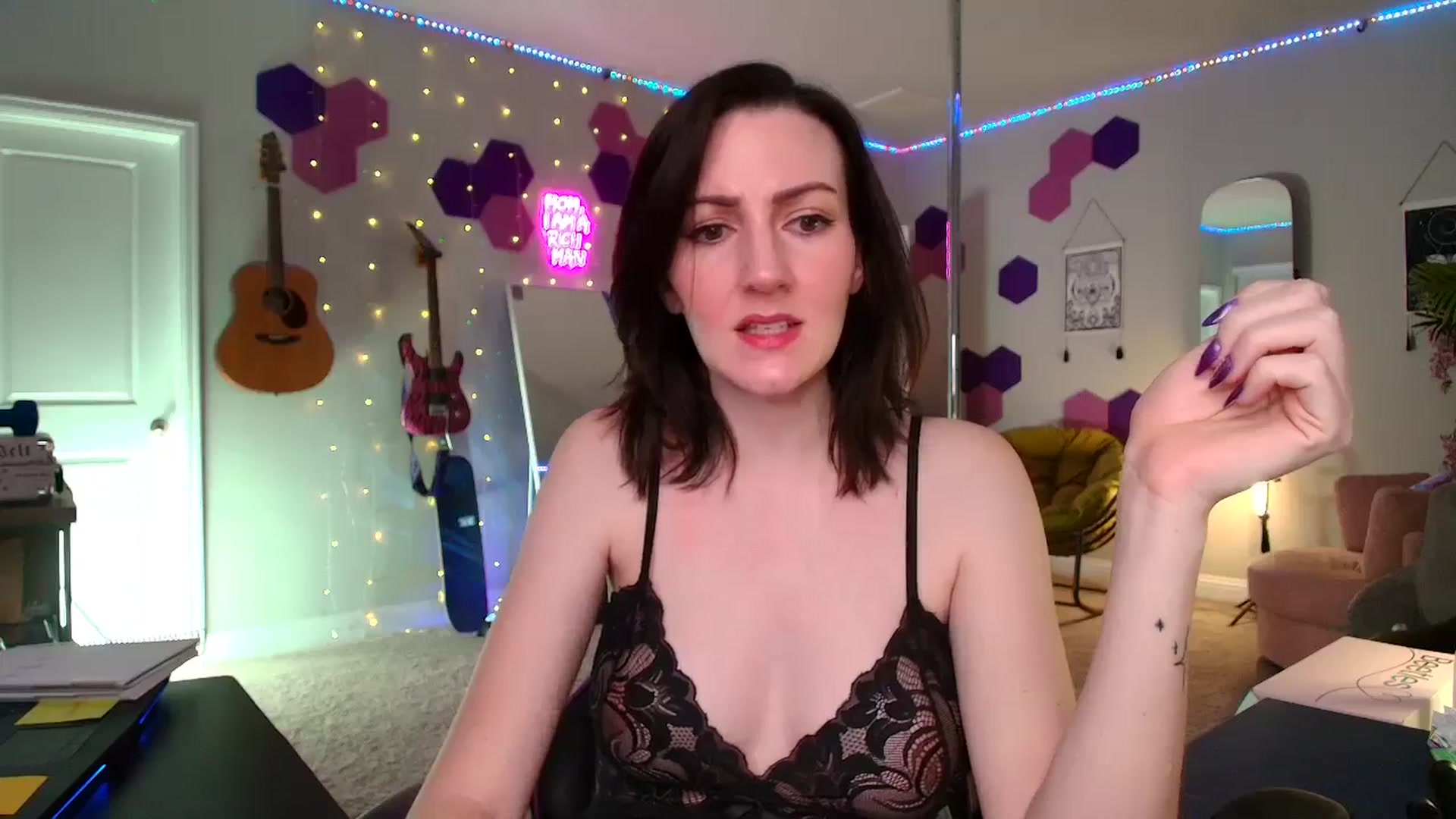 Gallery image thumbnail from MeredithBae's myfreecams stream on, 08/25/2025, 05:14 image 8 of 20