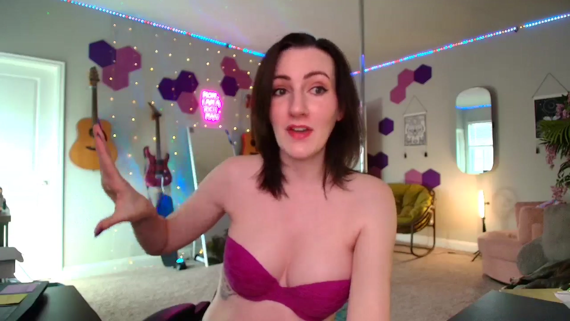 Gallery image thumbnail from MeredithBae's myfreecams stream on, 08/27/2025, 21:45 image 4 of 20