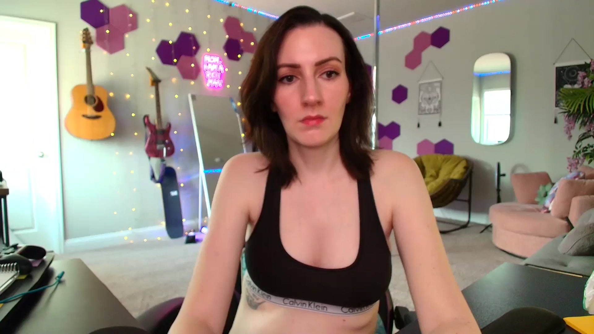 Gallery image thumbnail from MeredithBae's myfreecams stream on, 09/01/2025, 21:09 image 12 of 20