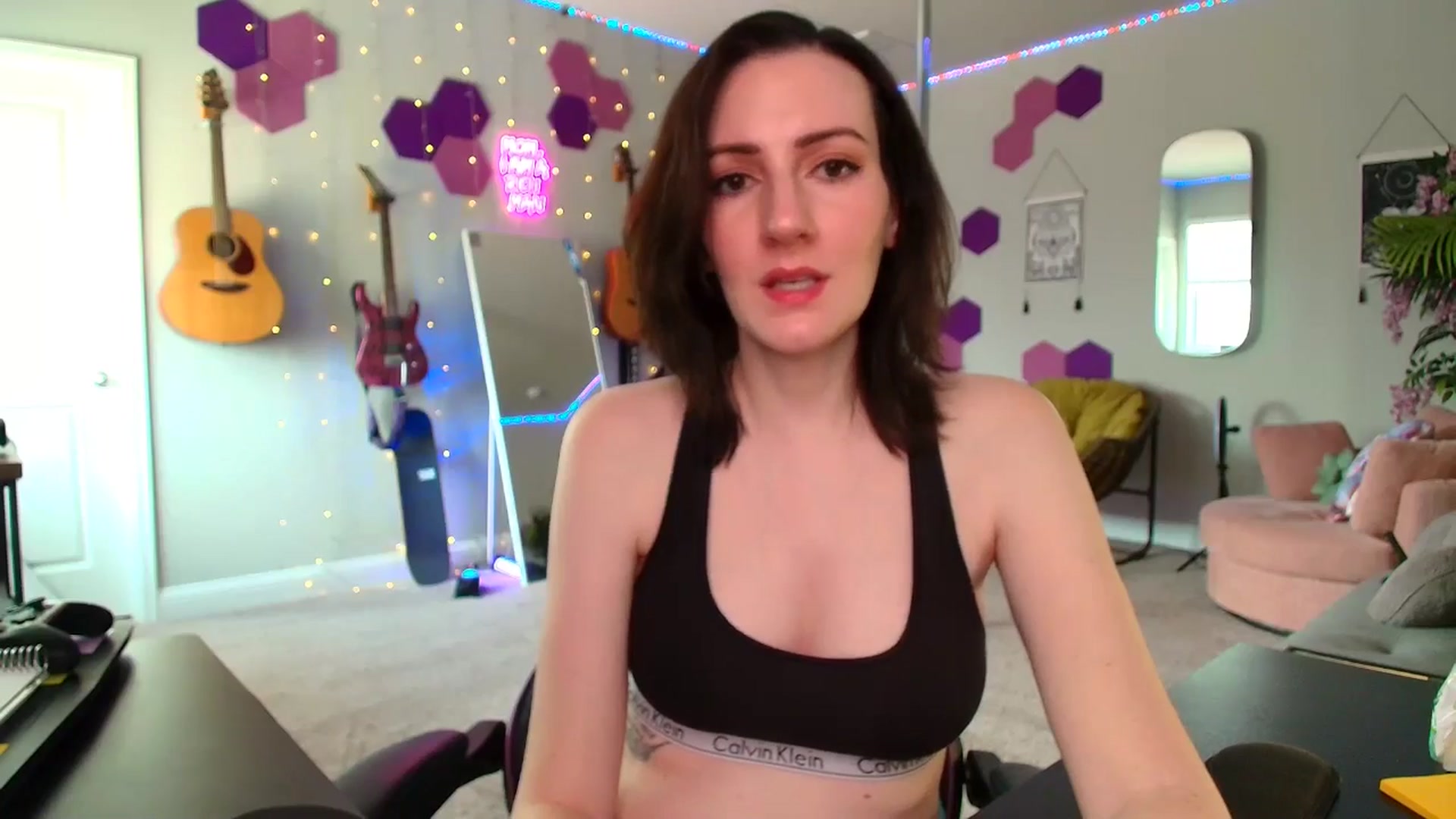 Gallery image thumbnail from MeredithBae's myfreecams stream on, 09/01/2025, 21:09 image 16 of 20