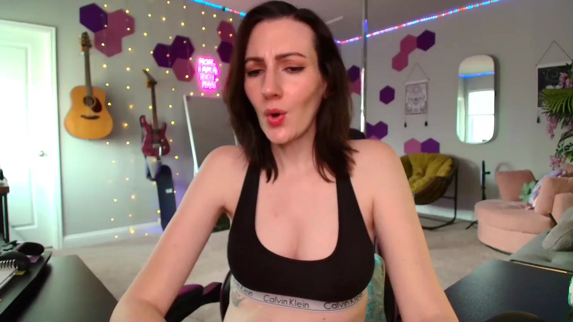 Gallery image thumbnail from MeredithBae's myfreecams stream on, 09/01/2025, 21:47 image 2 of 20