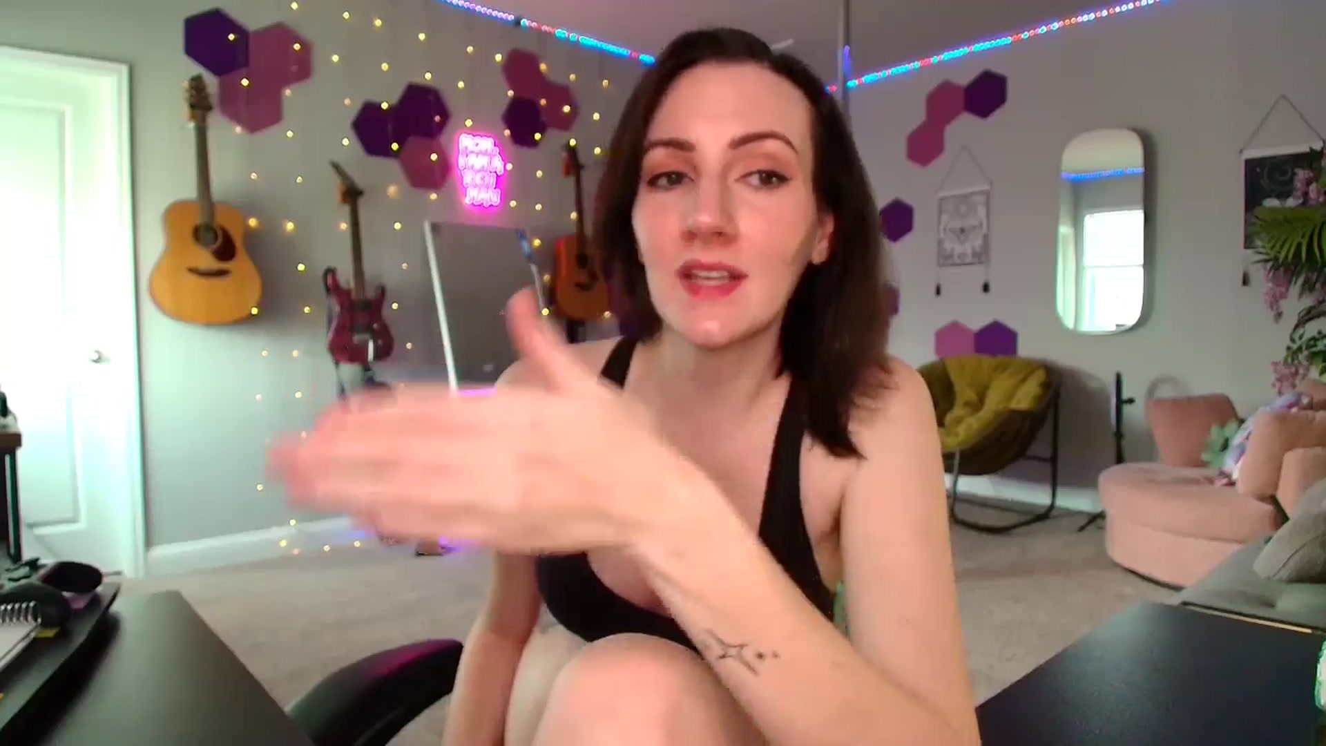 Gallery image thumbnail from MeredithBae's myfreecams stream on, 09/01/2025, 21:47 image 5 of 20