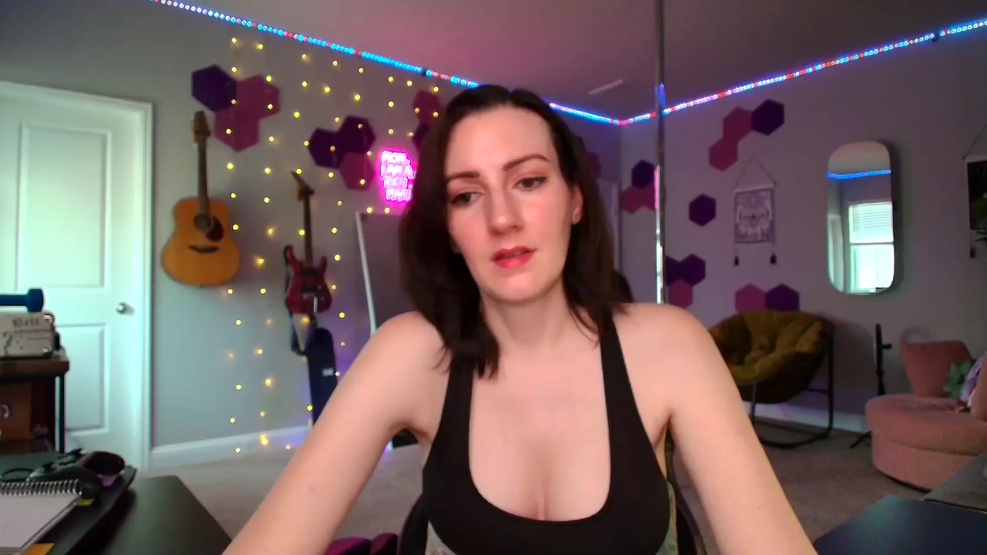 Gallery image thumbnail from MeredithBae's myfreecams stream on, 09/01/2025, 22:40 image 17 of 20