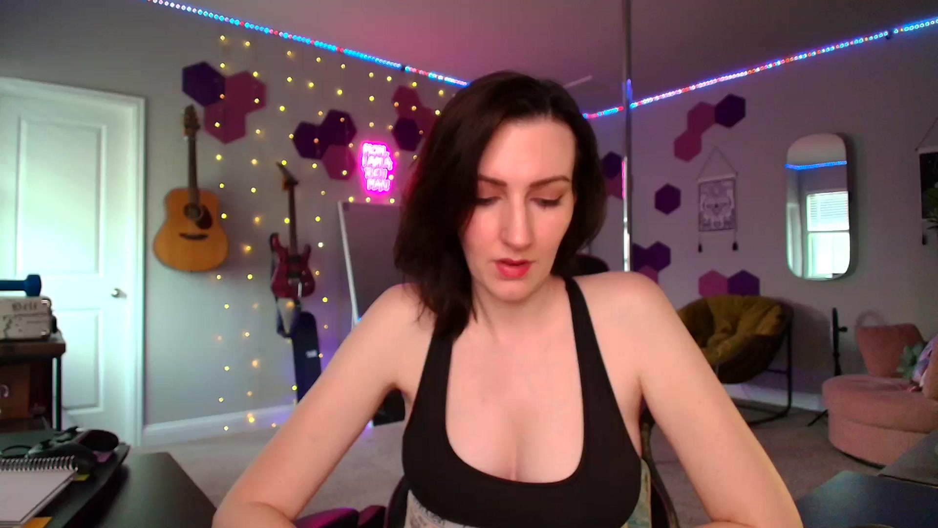 Gallery image thumbnail from MeredithBae's myfreecams stream on, 09/01/2025, 22:40 image 6 of 20