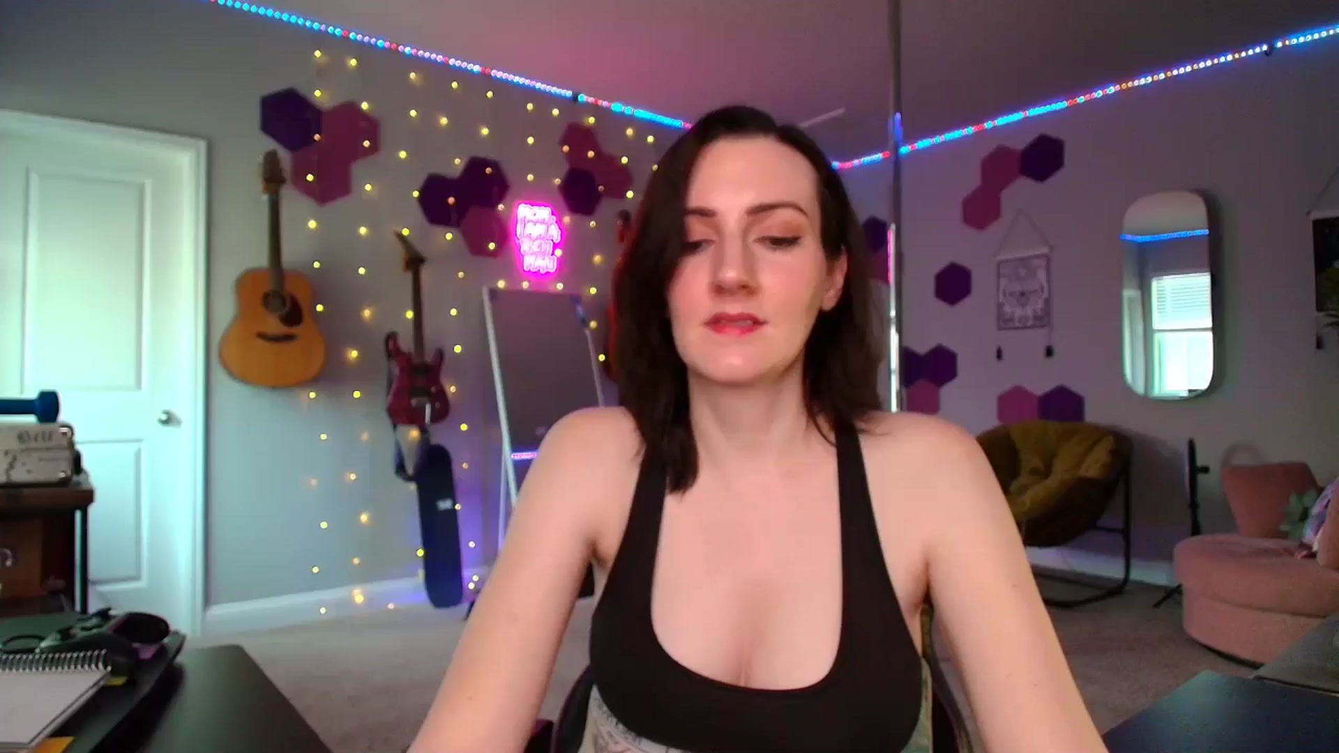 Gallery image thumbnail from MeredithBae's myfreecams stream on, 09/01/2025, 22:40 image 12 of 20