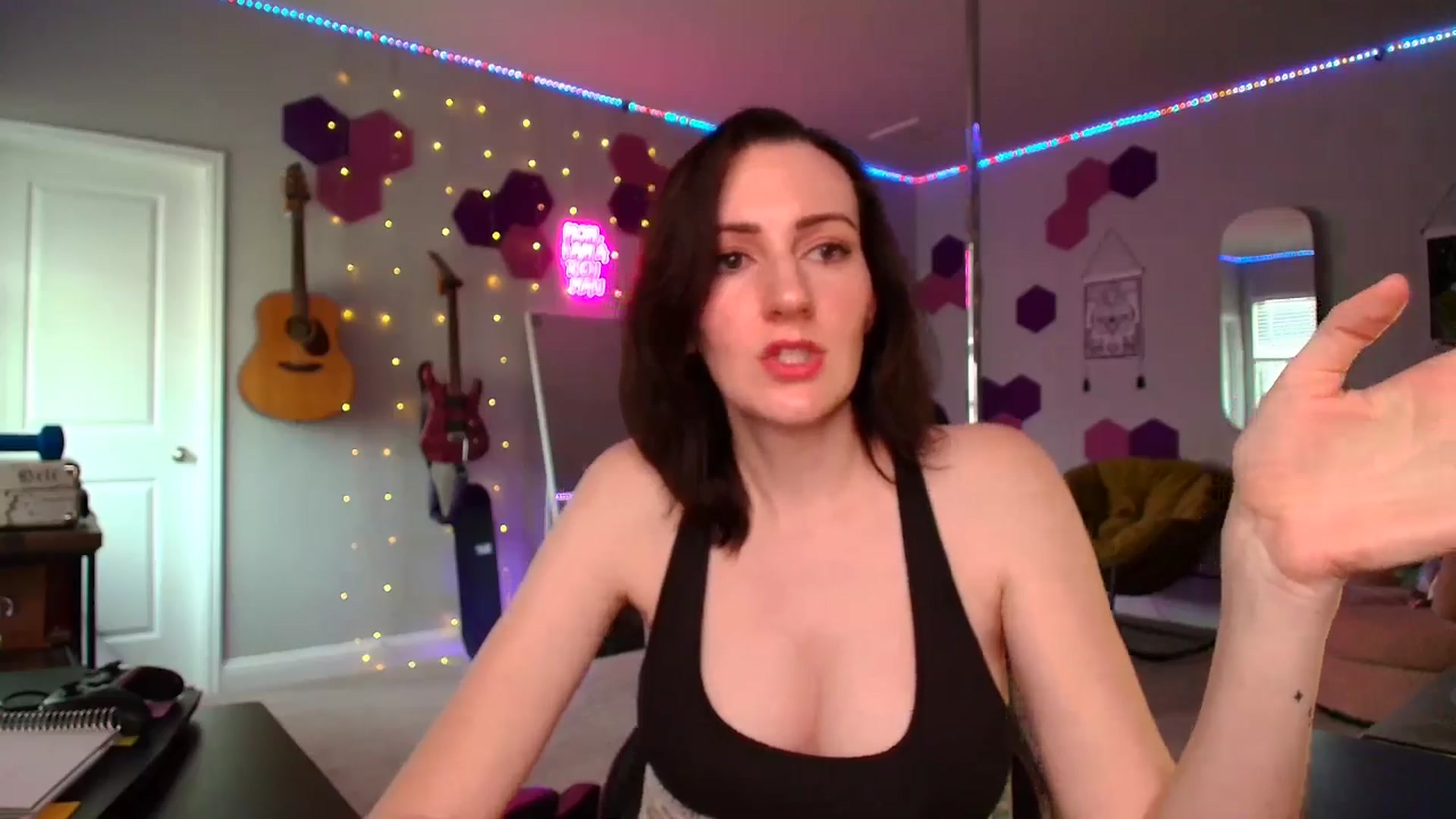 Gallery image thumbnail from MeredithBae's myfreecams stream on, 09/01/2025, 22:40 image 10 of 20