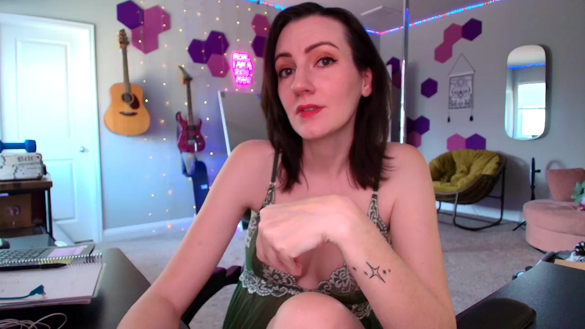 Gallery image thumbnail from MeredithBae's myfreecams stream on, 09/02/2025, 20:54 image 18 of 20