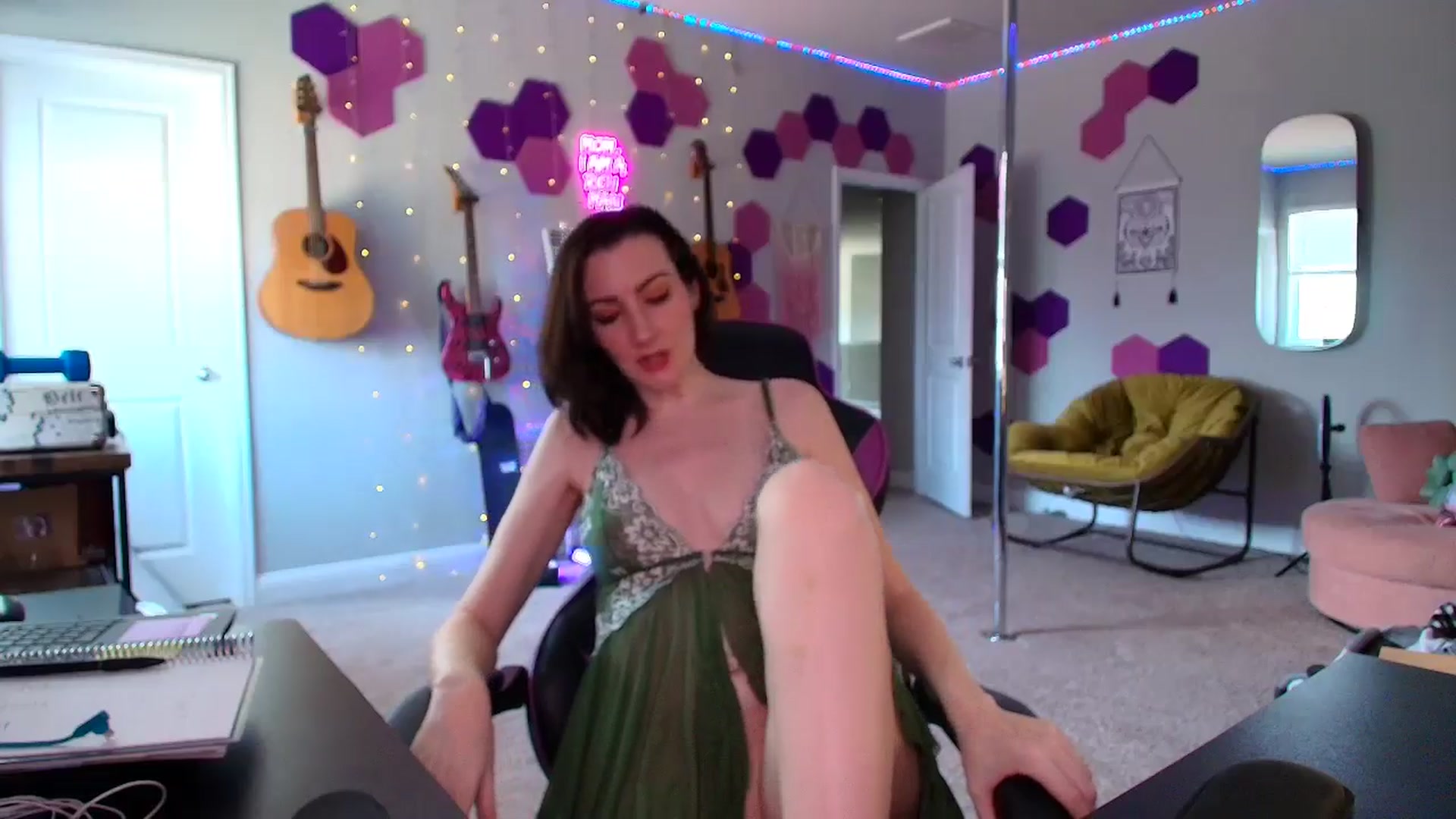 Gallery image thumbnail from MeredithBae's myfreecams stream on, 09/02/2025, 20:54 image 15 of 20