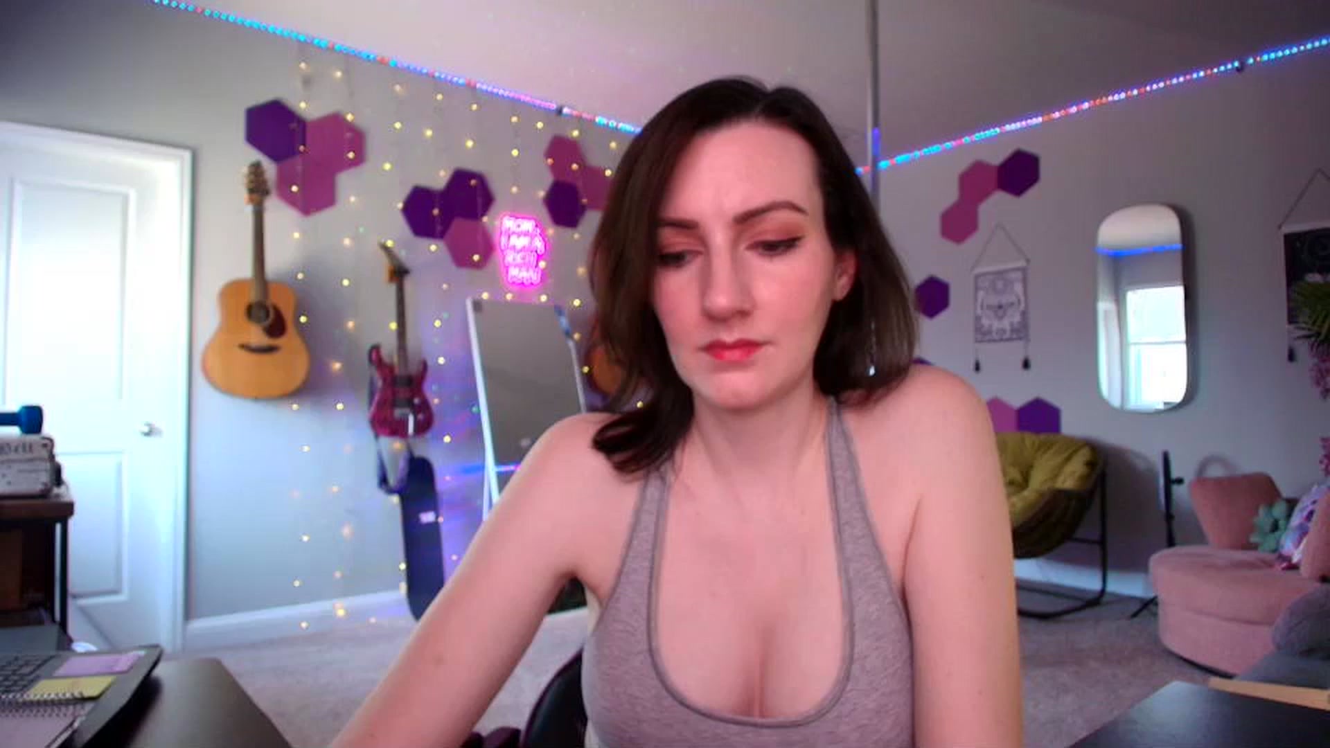 Gallery image thumbnail from MeredithBae's myfreecams stream on, 09/03/2025, 21:36 image 18 of 20