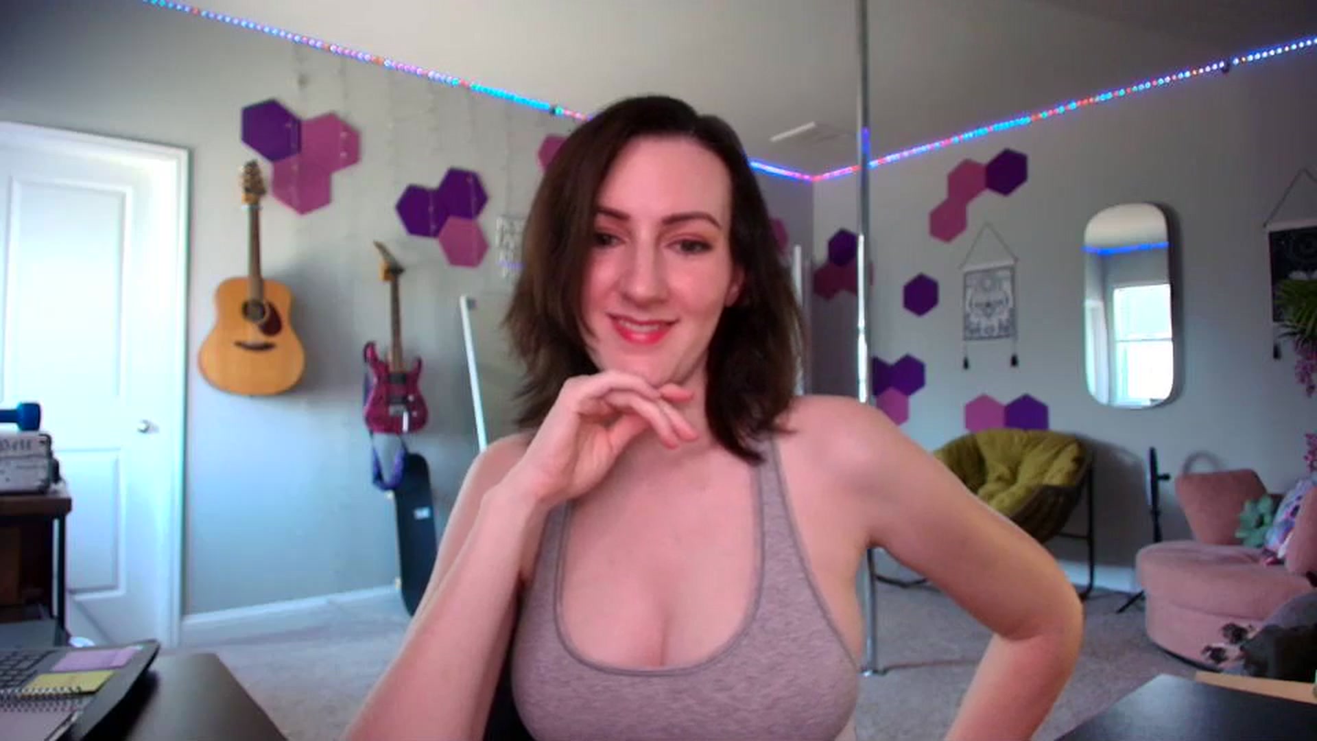 Gallery image thumbnail from MeredithBae's myfreecams stream on, 09/03/2025, 21:36 image 12 of 20