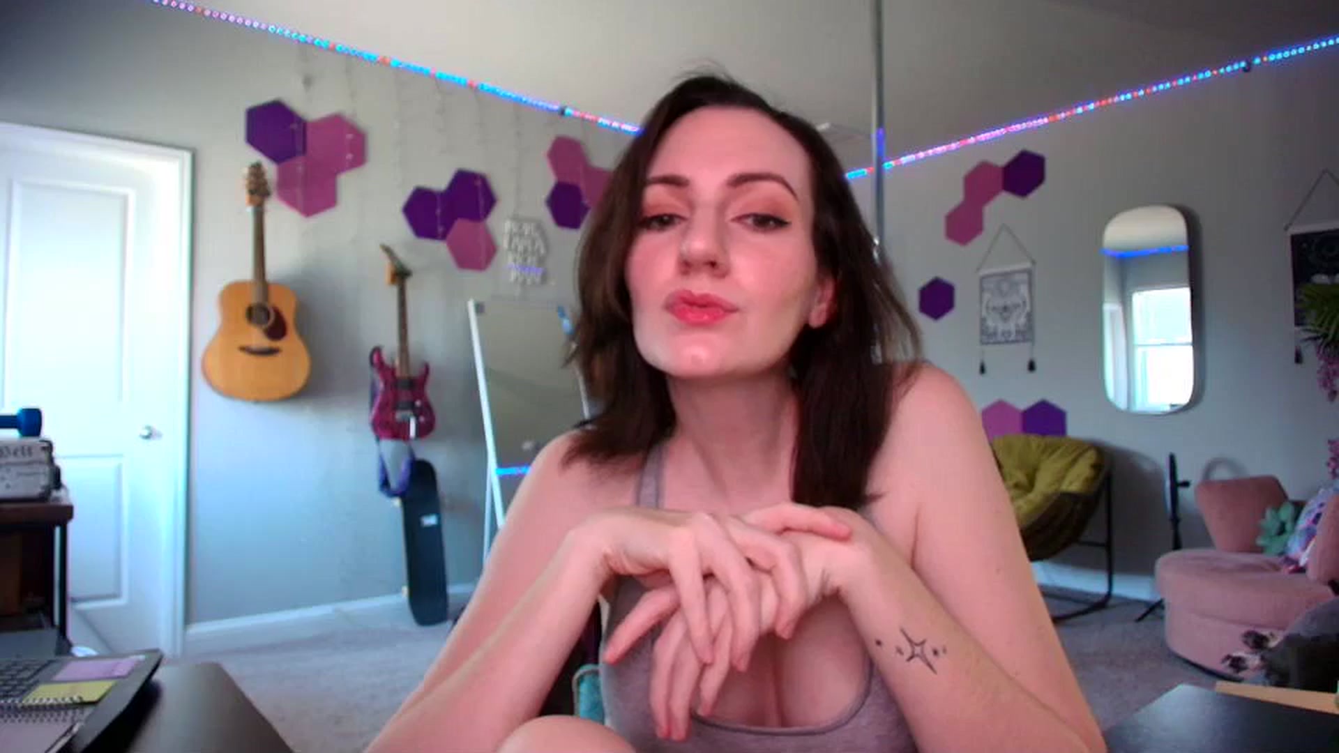 Gallery image thumbnail from MeredithBae's myfreecams stream on, 09/03/2025, 21:36 image 11 of 20