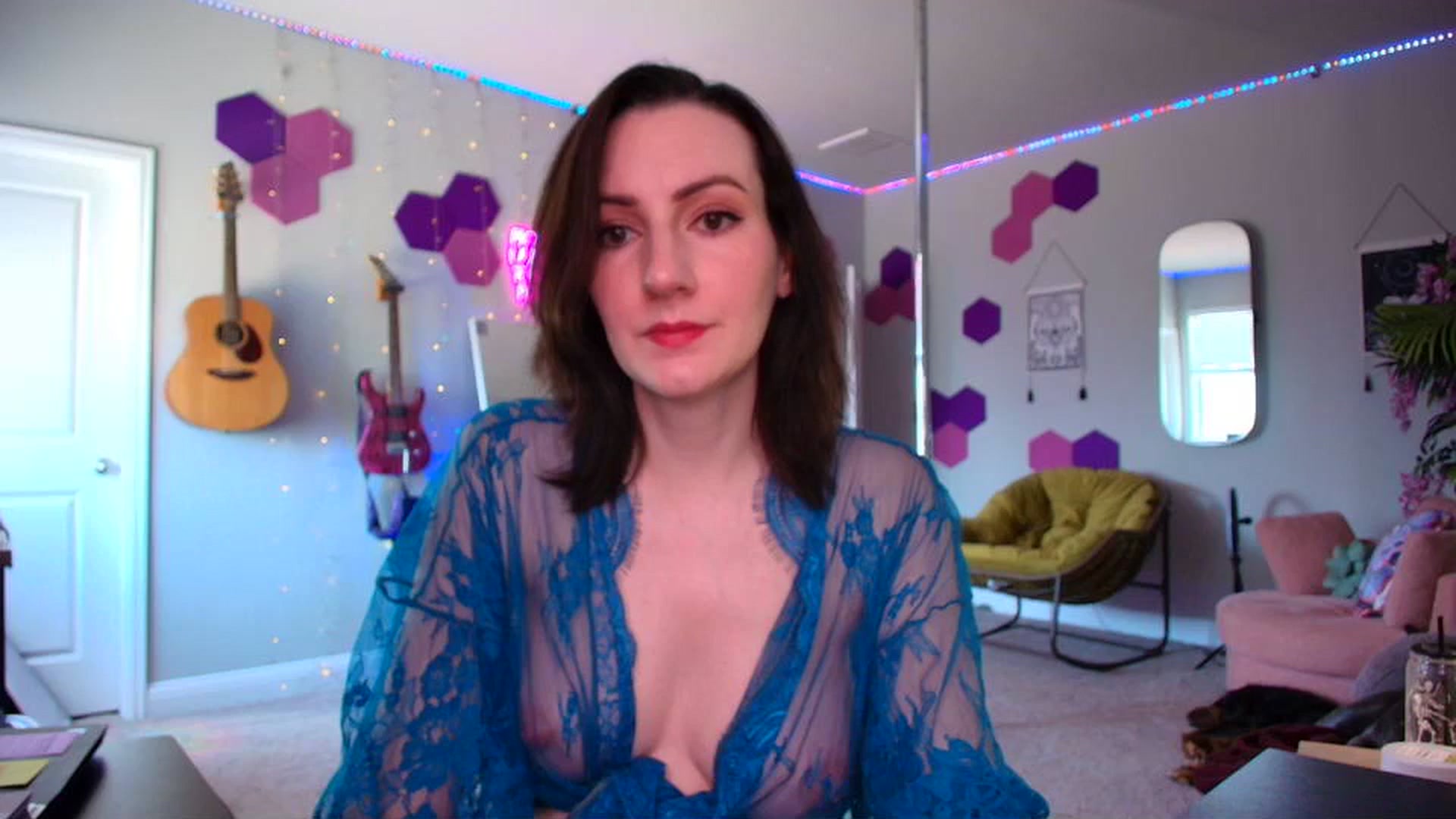 Gallery image thumbnail from MeredithBae's myfreecams stream on, 09/04/2025, 18:23 image 17 of 20