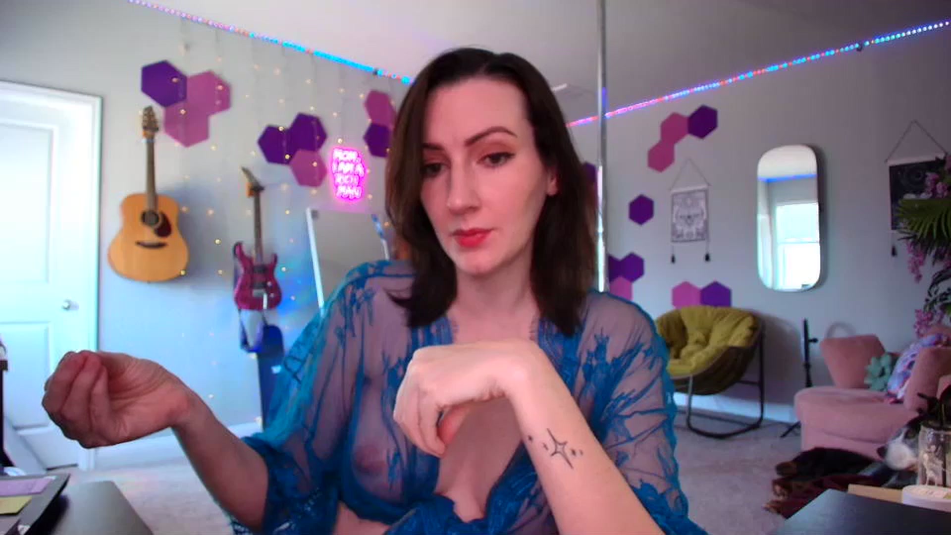 Gallery image thumbnail from MeredithBae's myfreecams stream on, 09/04/2025, 18:23 image 16 of 20