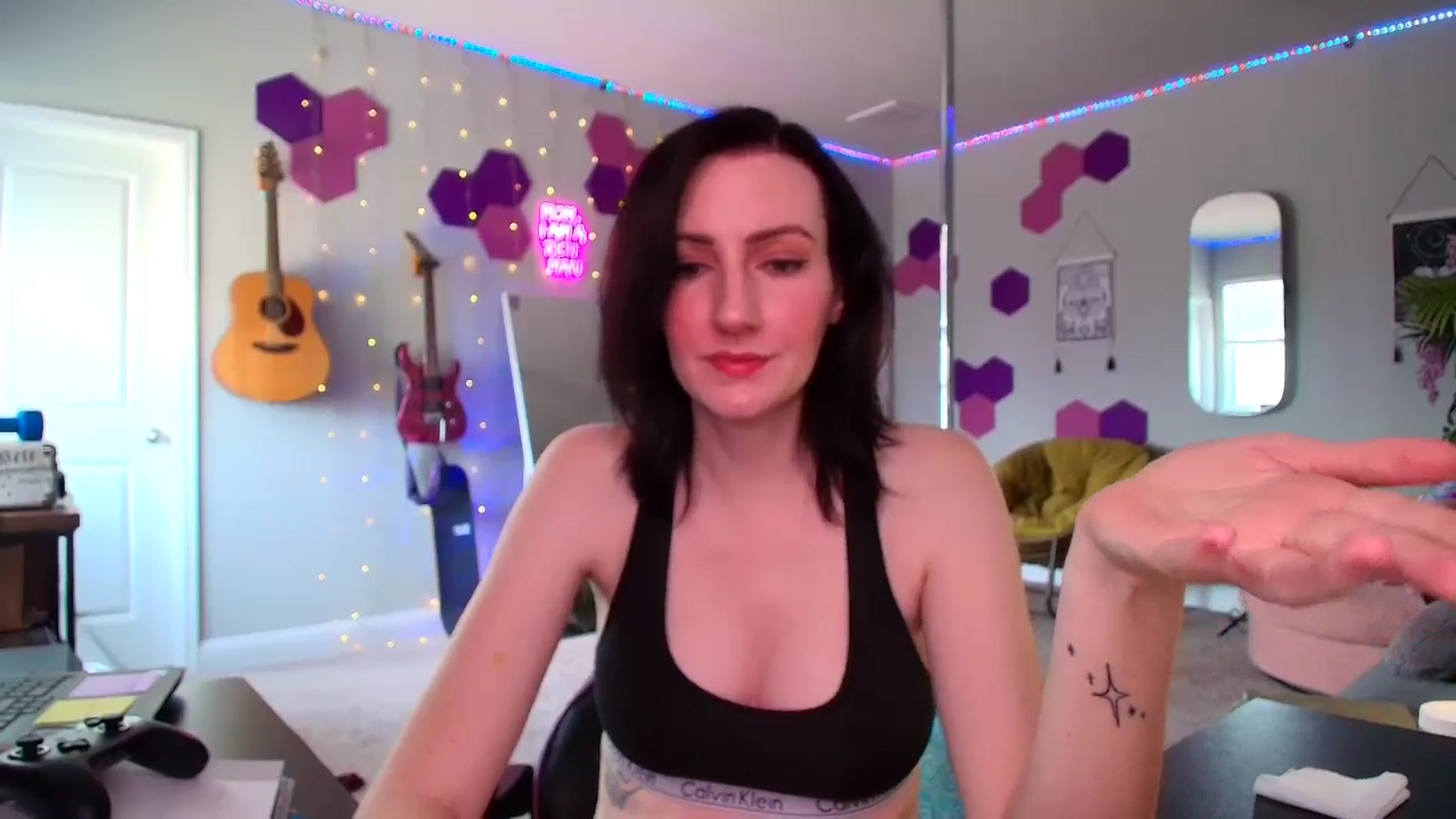 Gallery image thumbnail from MeredithBae's myfreecams stream on, 09/05/2025, 20:53 image 14 of 20