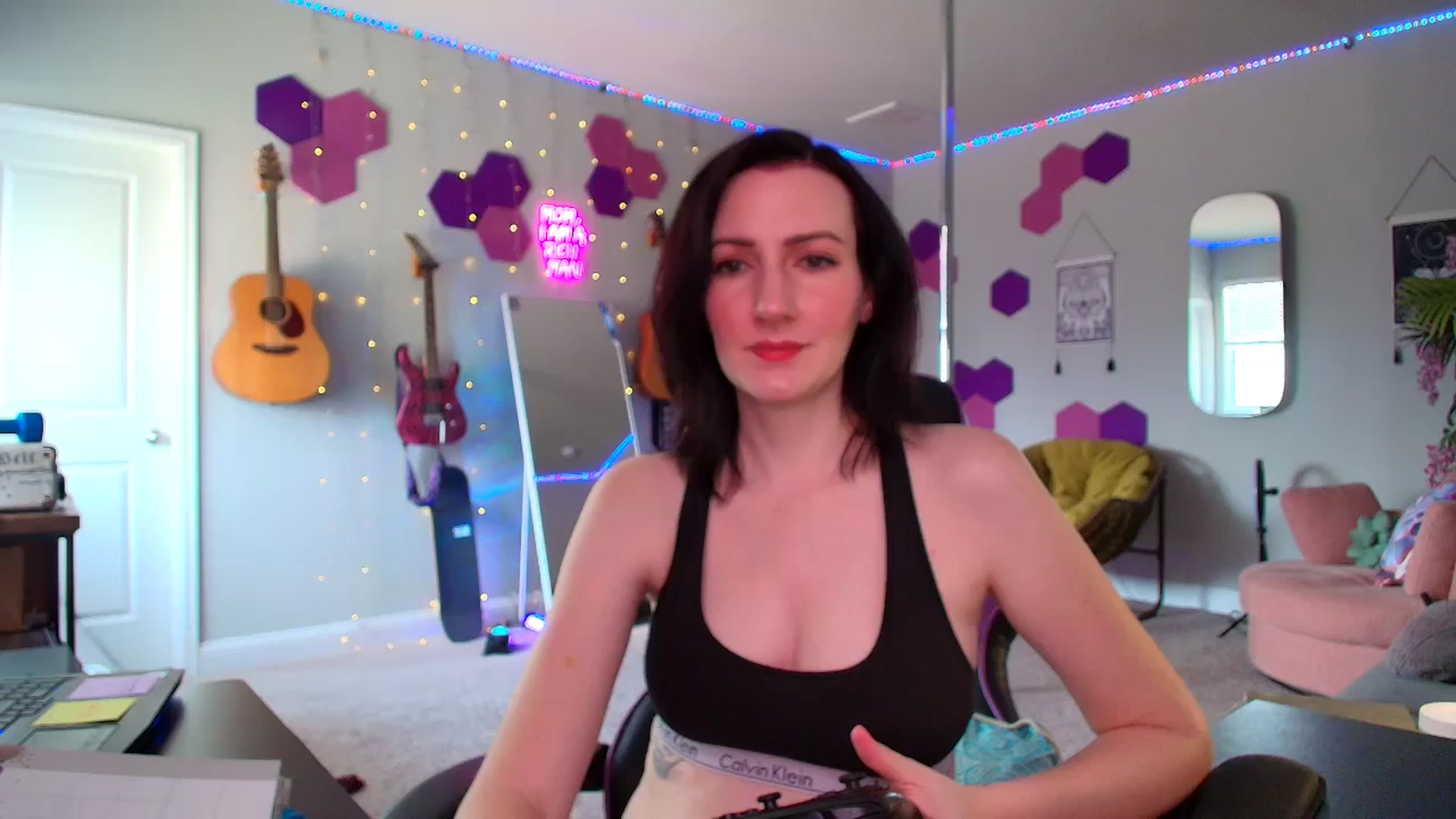 Gallery image thumbnail from MeredithBae's myfreecams stream on, 09/05/2025, 20:53 image 10 of 20