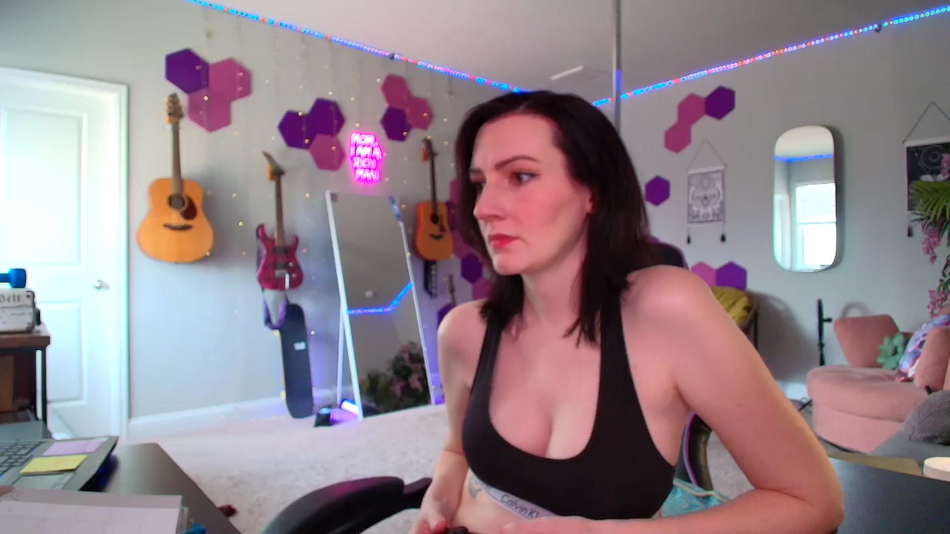 Gallery image thumbnail from MeredithBae's myfreecams stream on, 09/05/2025, 20:53 image 6 of 20