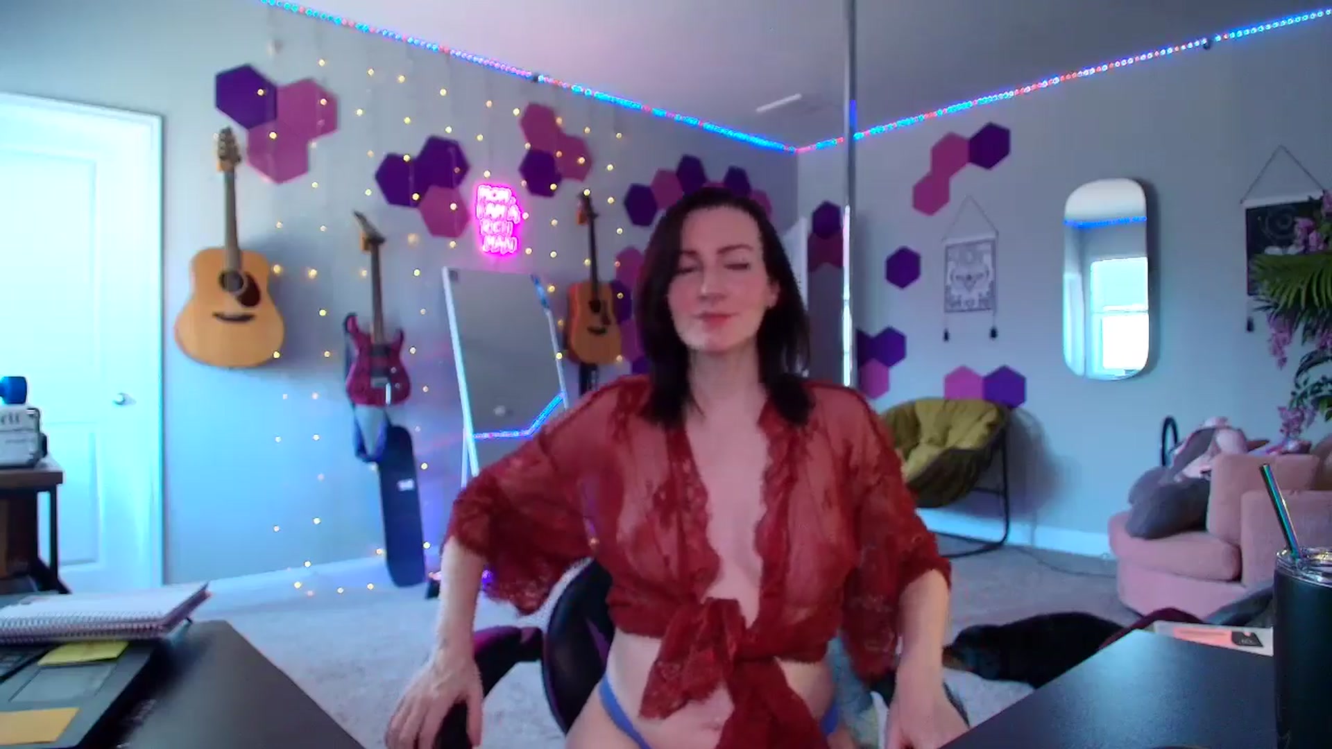 Gallery image thumbnail from MeredithBae's myfreecams stream on, 09/09/2025, 20:31 image 6 of 20
