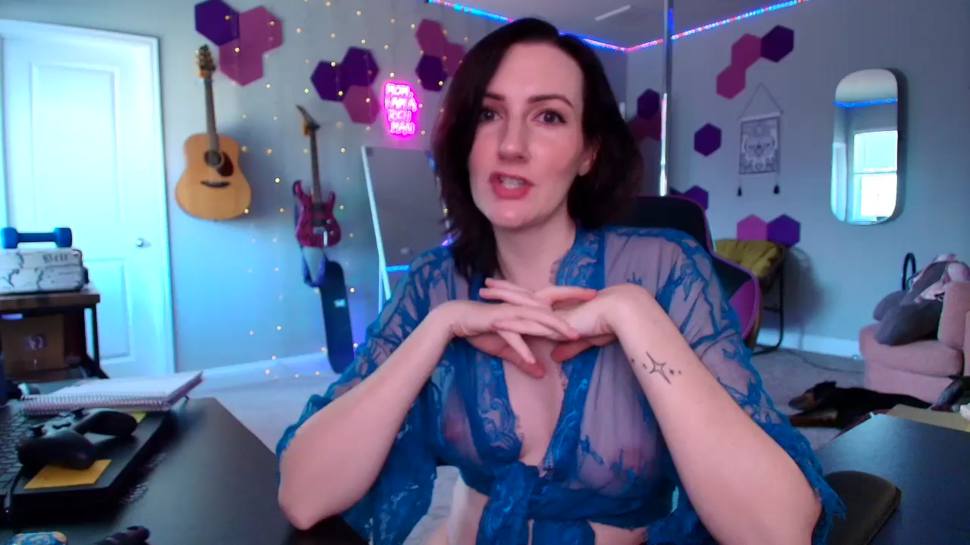 Gallery image thumbnail from MeredithBae's myfreecams stream on, 09/10/2025, 22:33 image 4 of 20