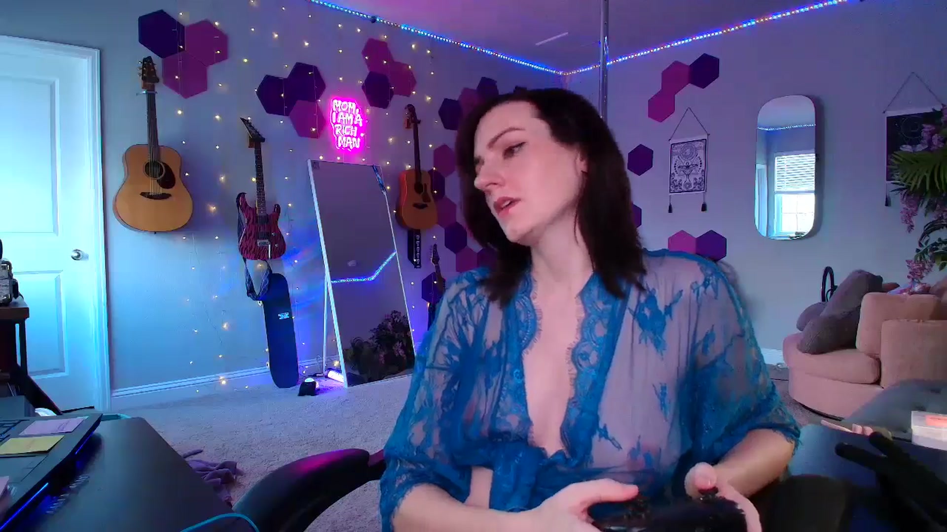 Gallery image thumbnail from MeredithBae's myfreecams stream on, 09/14/2025, 23:00 image 7 of 20