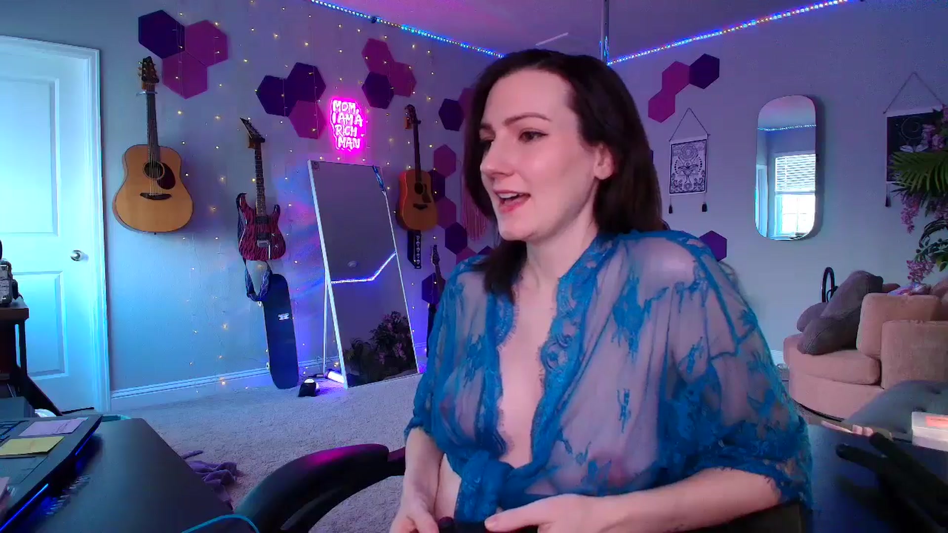 Gallery image thumbnail from MeredithBae's myfreecams stream on, 09/14/2025, 23:00 image 3 of 20