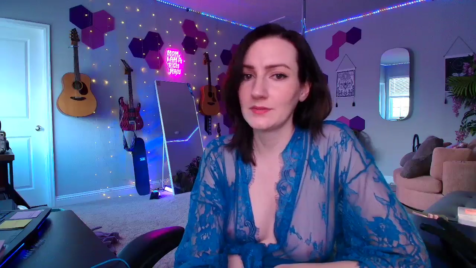 Gallery image thumbnail from MeredithBae's myfreecams stream on, 09/14/2025, 23:00 image 6 of 20