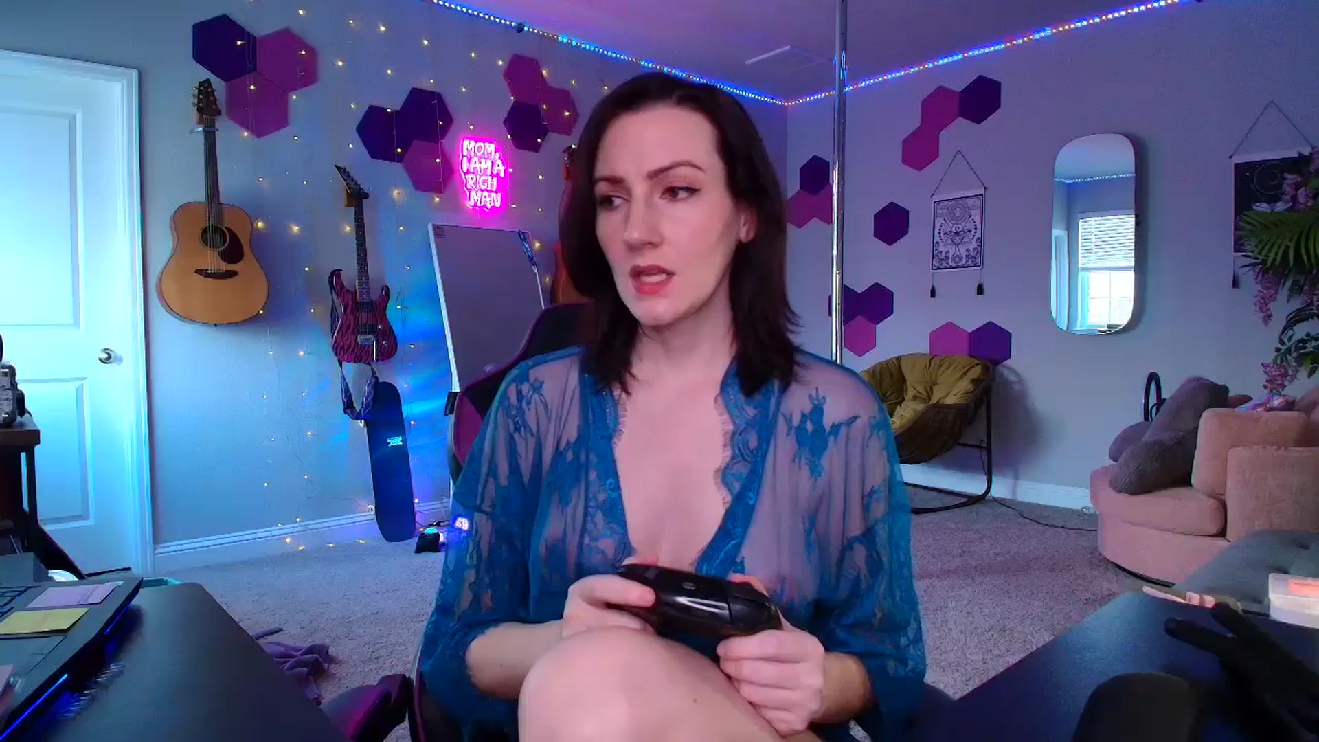 Gallery image thumbnail from MeredithBae's myfreecams stream on, 09/14/2025, 23:00 image 11 of 20
