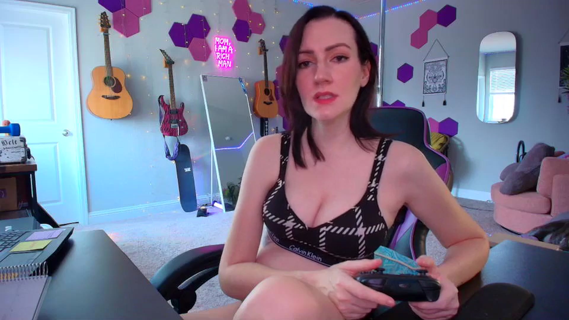 Gallery image thumbnail from MeredithBae's myfreecams stream on, 09/17/2025, 18:59 image 13 of 20