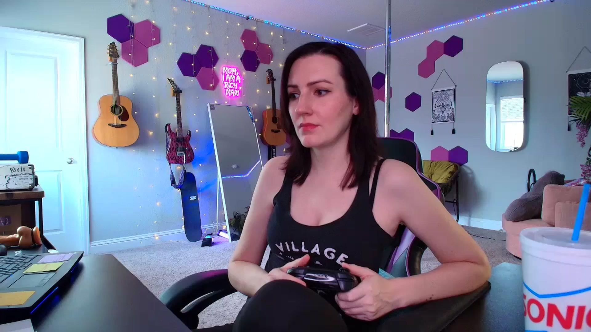 Gallery image thumbnail from MeredithBae's myfreecams stream on, 09/20/2025, 21:26 image 1 of 20