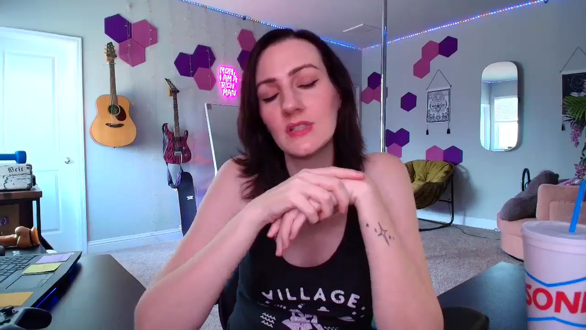 Gallery image thumbnail from MeredithBae's myfreecams stream on, 09/20/2025, 21:26 image 9 of 20