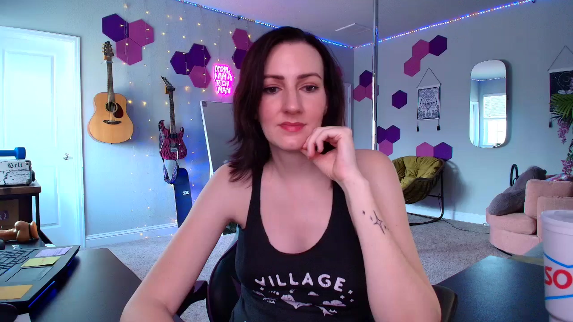 Gallery image thumbnail from MeredithBae's myfreecams stream on, 09/20/2025, 21:26 image 15 of 20