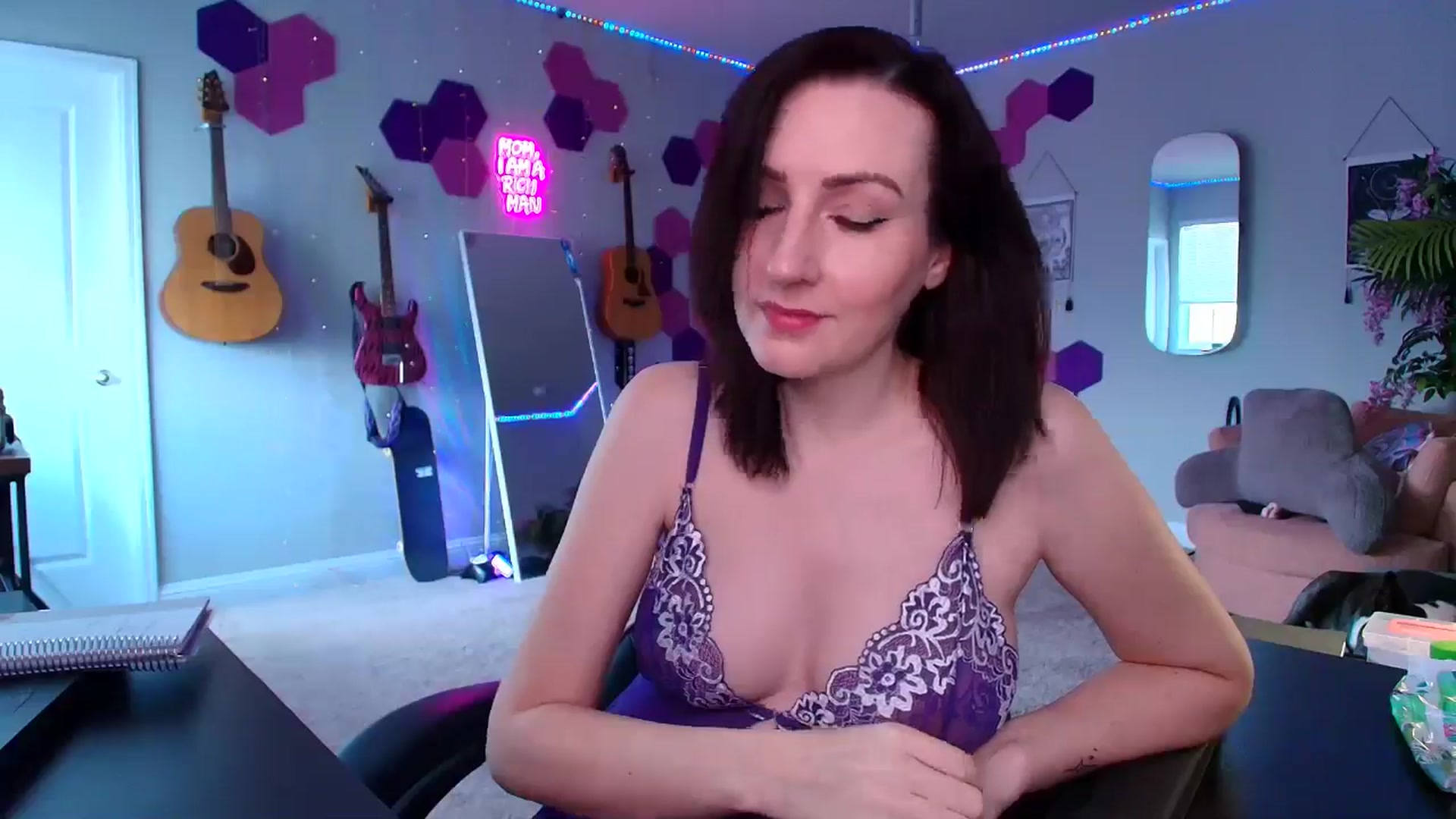 Gallery image thumbnail from MeredithBae's myfreecams stream on, 09/26/2025, 20:36 image 2 of 20