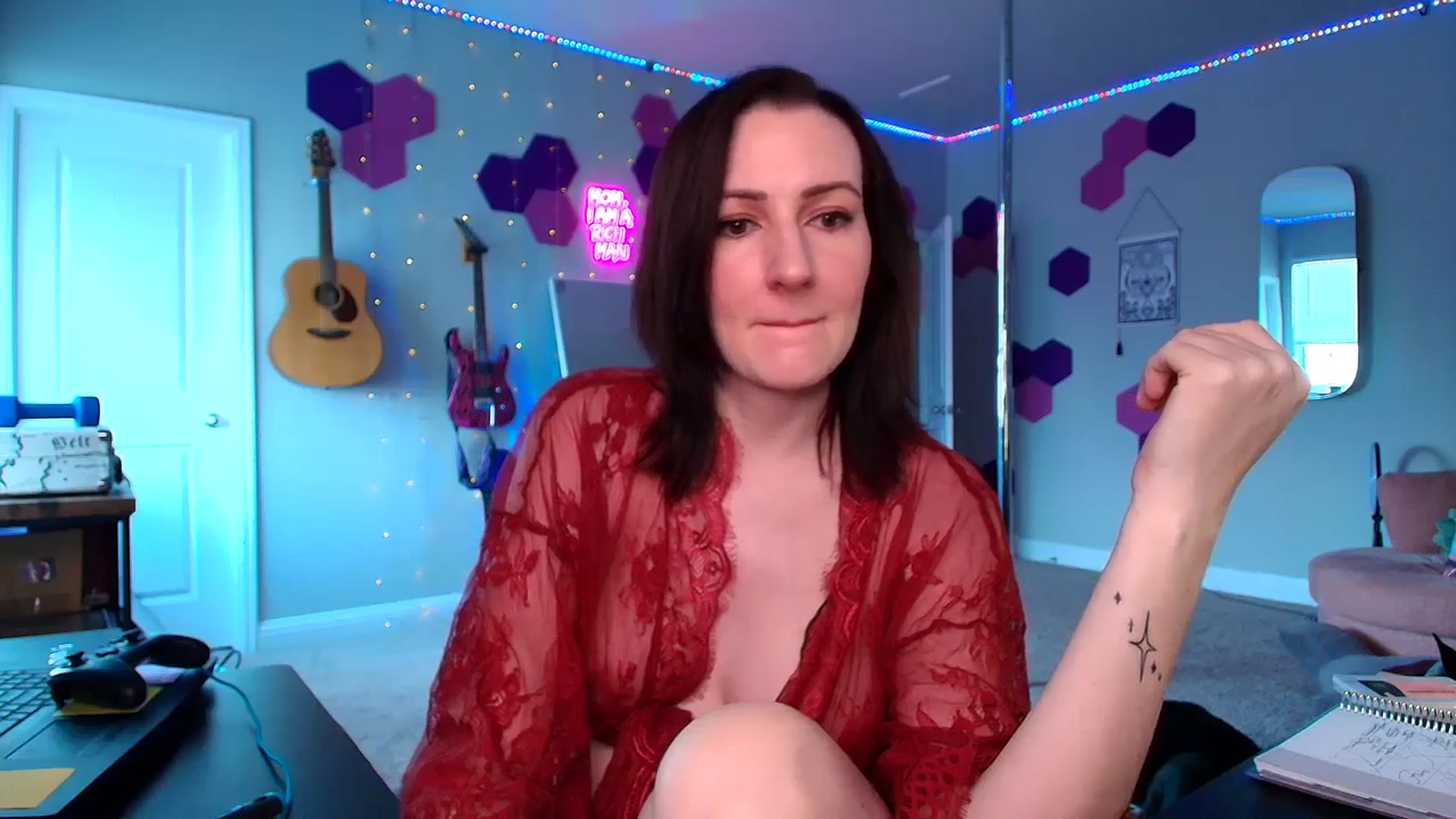 Gallery image thumbnail from MeredithBae's myfreecams stream on, 09/30/2025, 20:52 image 3 of 20