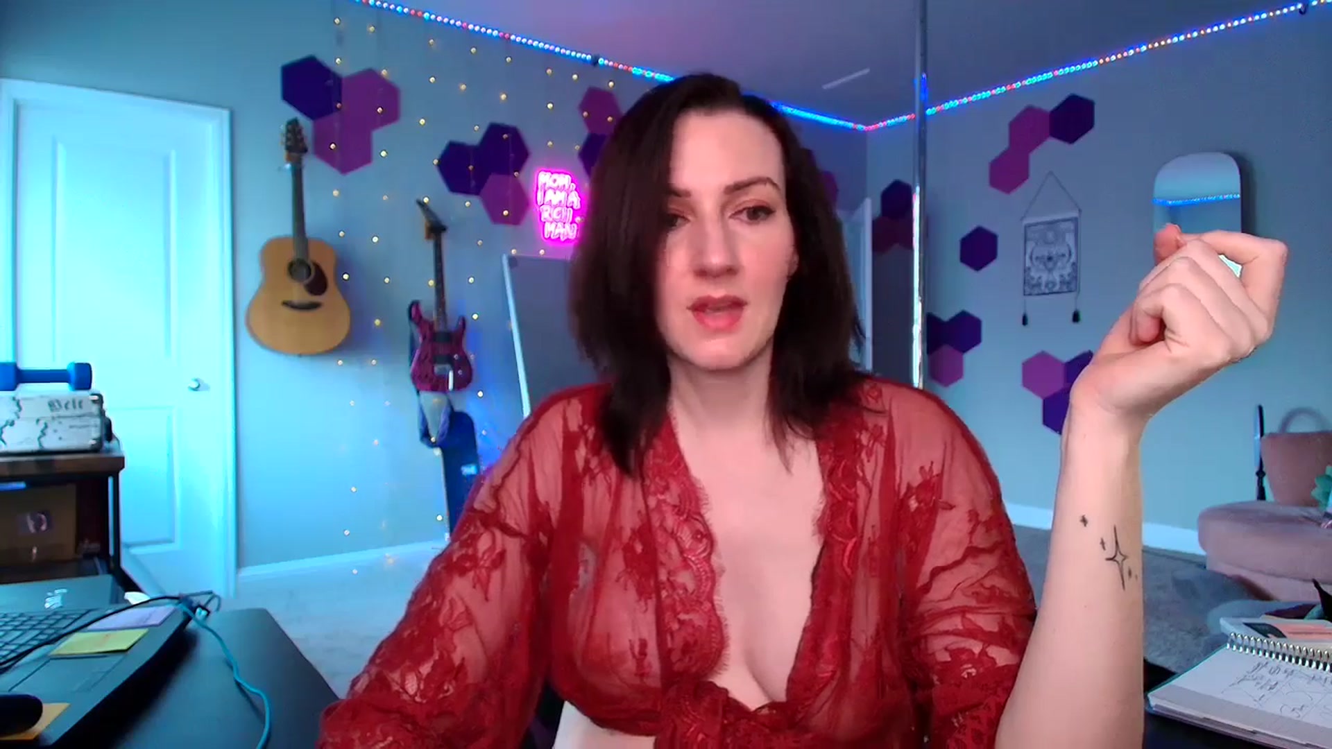 Gallery image thumbnail from MeredithBae's myfreecams stream on, 09/30/2025, 20:52 image 10 of 20