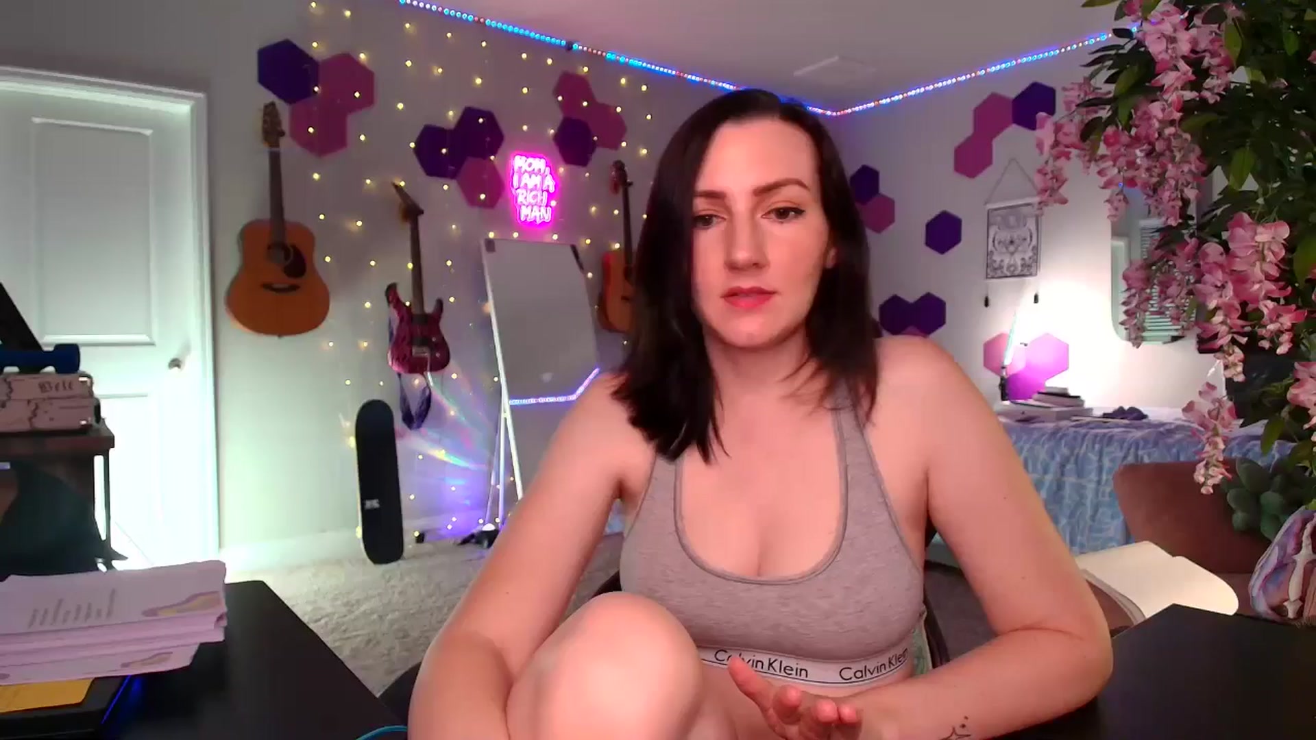 Gallery image thumbnail from MeredithBae's myfreecams stream on, 03/31/2026, 01:49 image 1 of 20