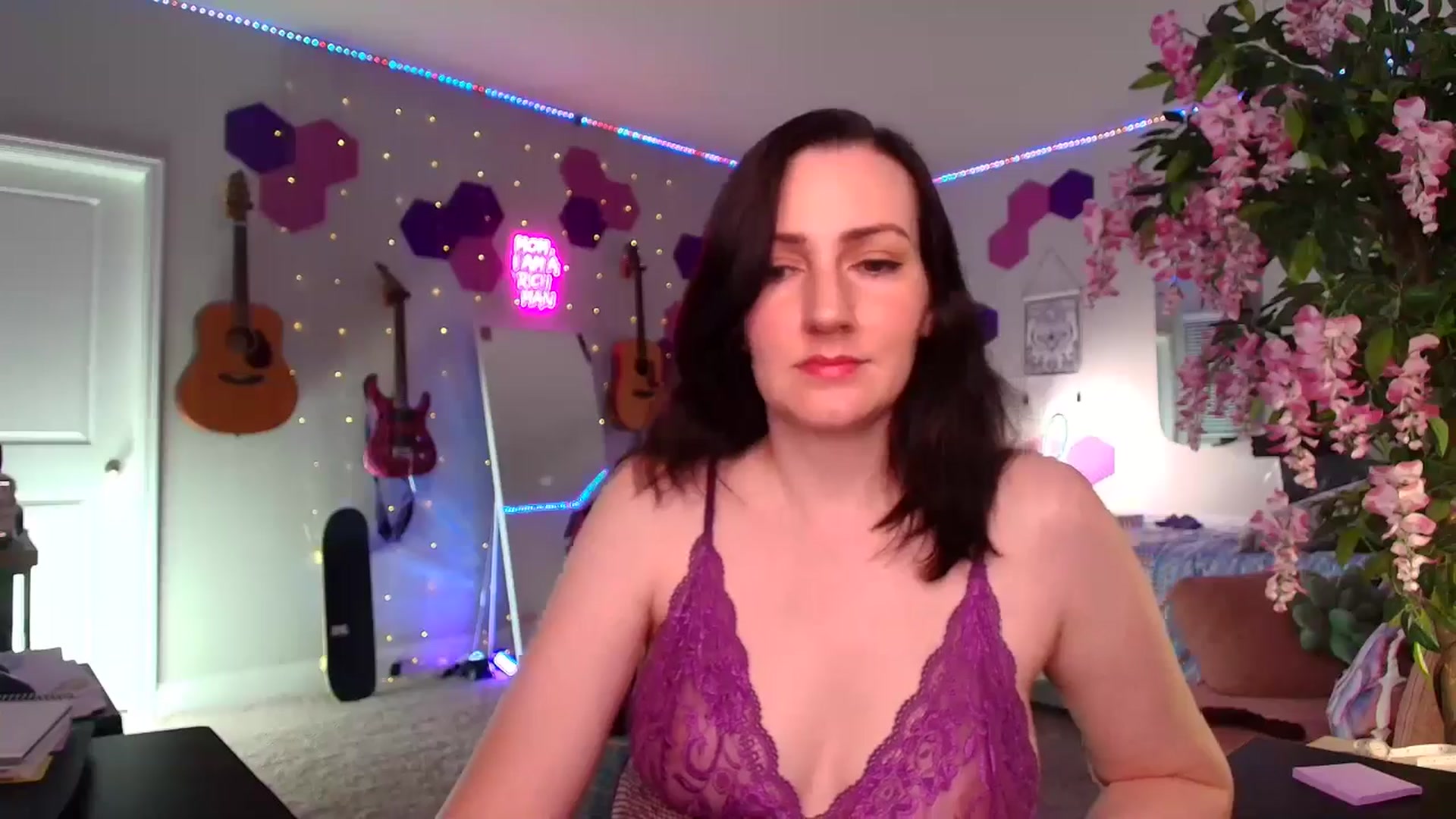 Gallery image thumbnail from MeredithBae's myfreecams stream on, 04/09/2026, 01:35 image 16 of 20