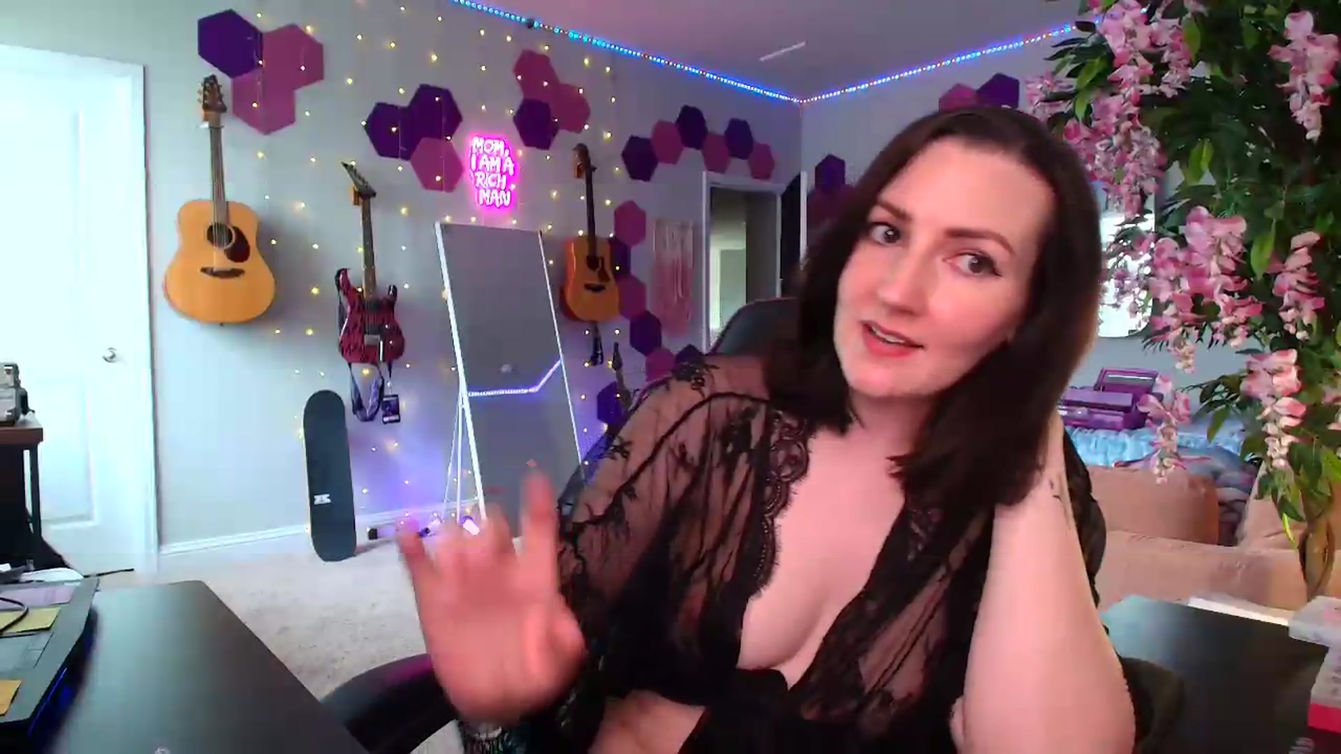 Gallery image thumbnail from MeredithBae's myfreecams stream on, 06/08/2026, 22:49 image 7 of 20