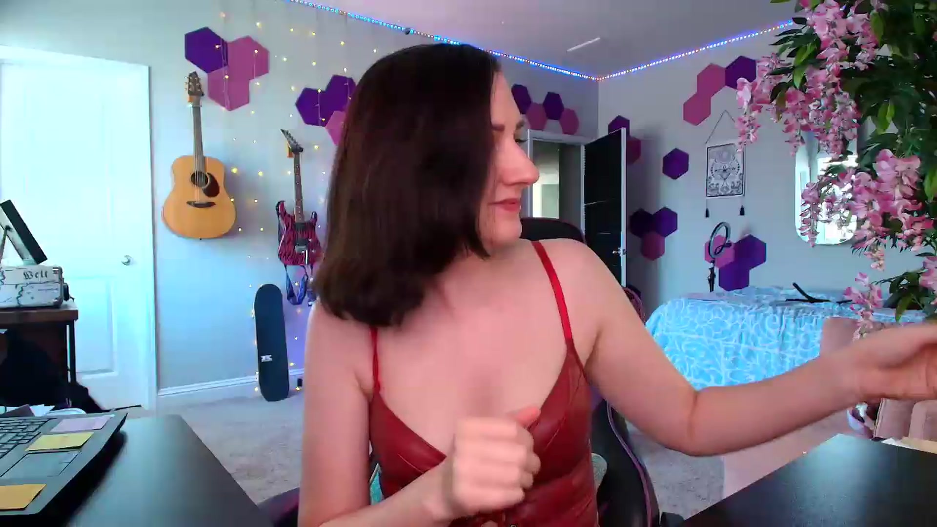 Gallery image thumbnail from MeredithBae's myfreecams stream on, 06/09/2026, 22:33 image 6 of 20