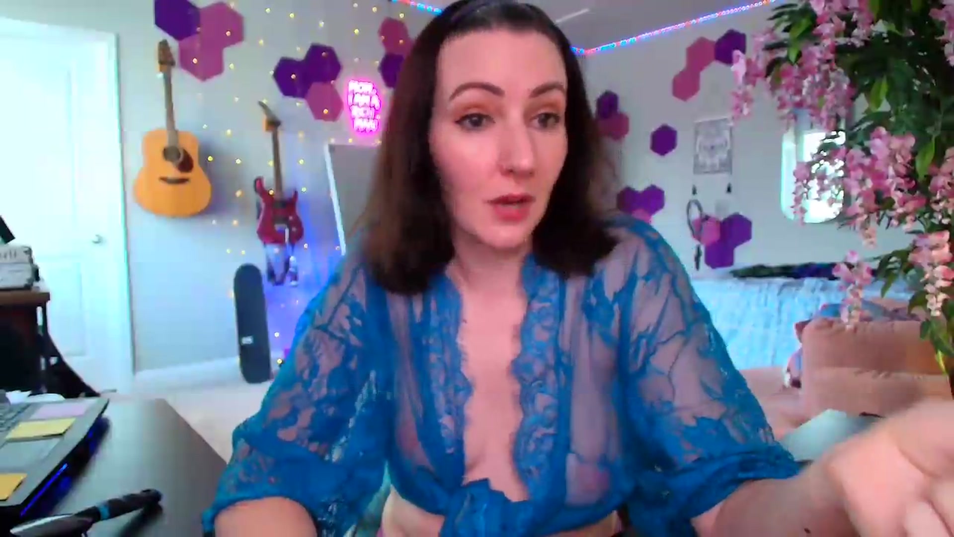 Gallery image thumbnail from MeredithBae's myfreecams stream on, 06/23/2026, 22:31 image 12 of 20