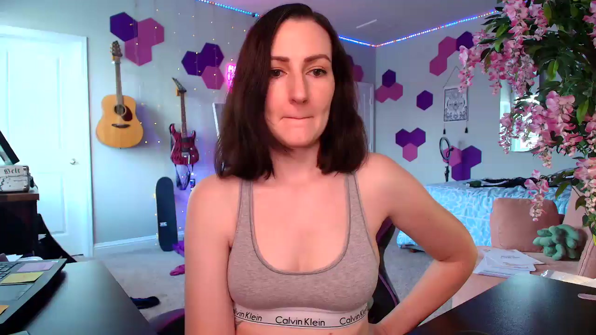 Gallery image thumbnail from MeredithBae's myfreecams stream on, 07/04/2026, 21:56 image 1 of 20