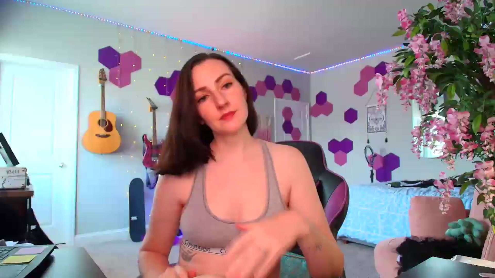 Gallery image thumbnail from MeredithBae's myfreecams stream on, 07/04/2026, 21:56 image 9 of 20