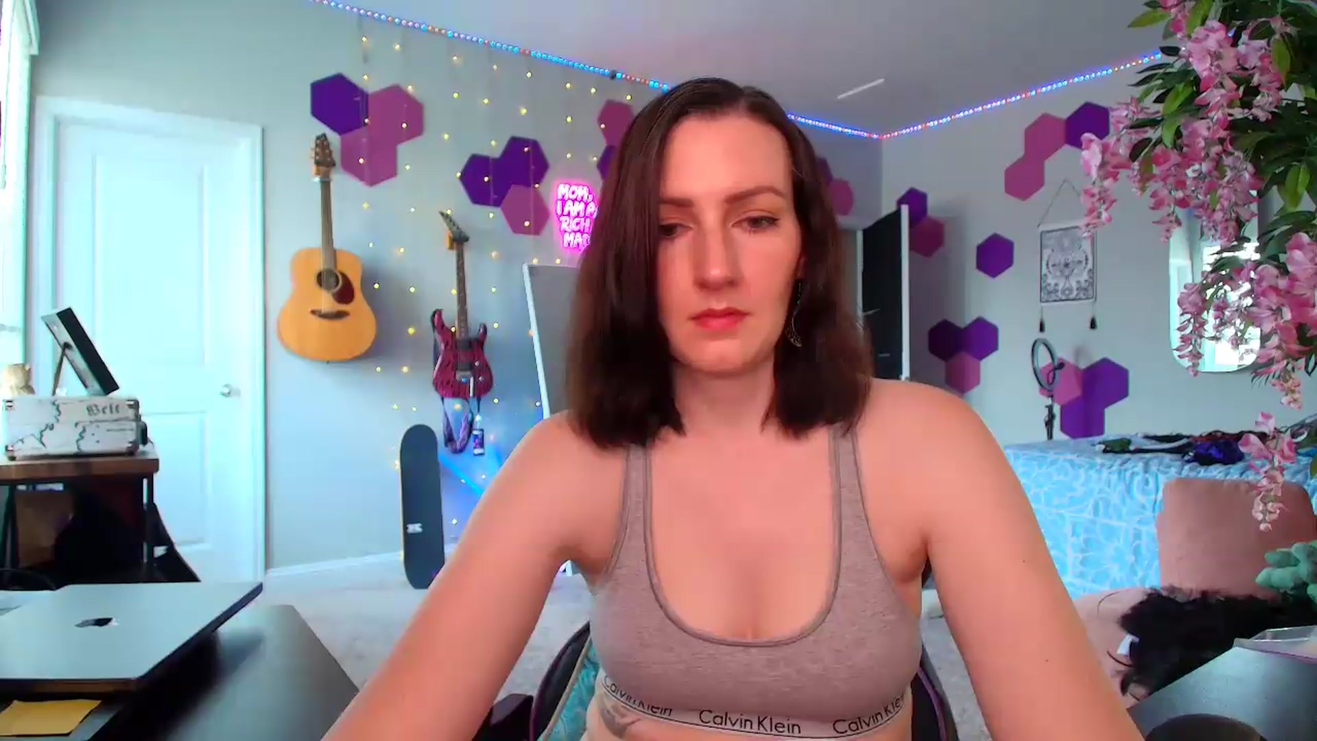 Gallery image thumbnail from MeredithBae's myfreecams stream on, 07/06/2026, 19:25 image 9 of 20