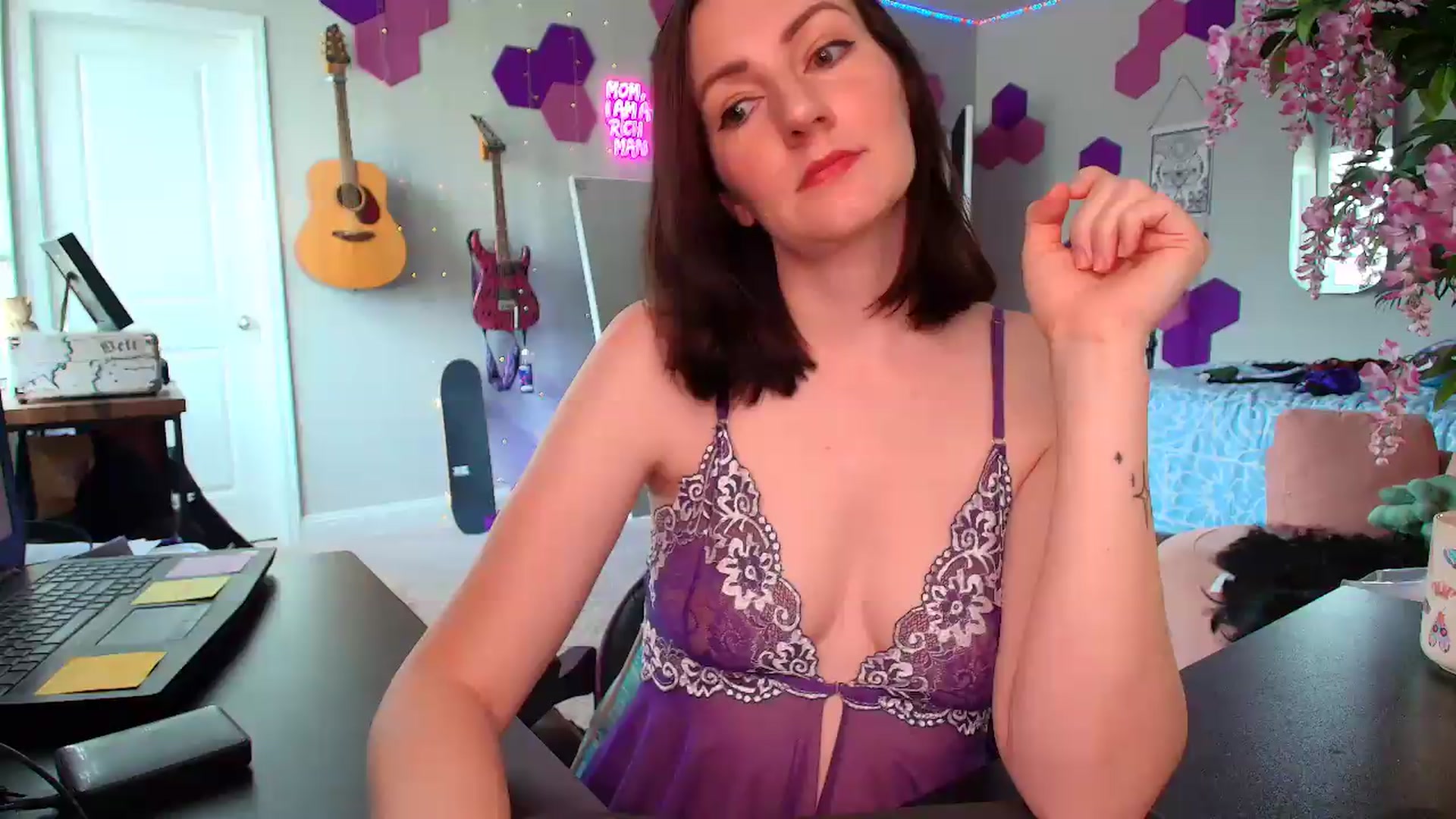Gallery image thumbnail from MeredithBae's myfreecams stream on, 07/07/2026, 18:41 image 1 of 20